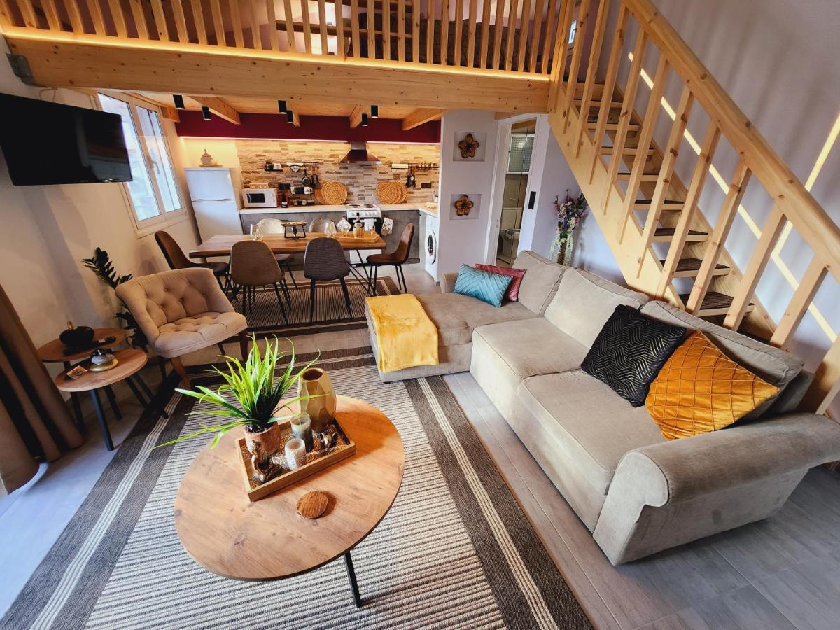 Luxury Loft Yiota Apartment