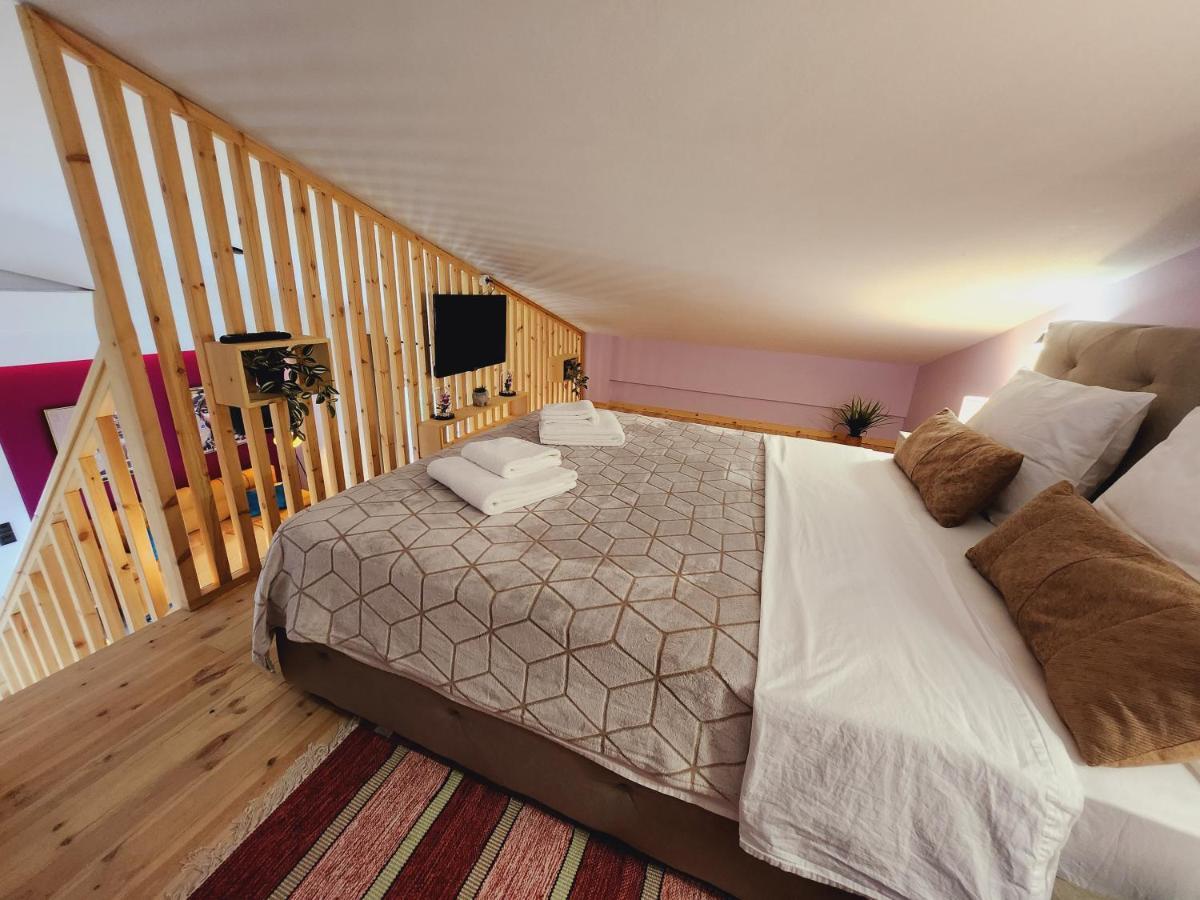 Luxury Loft Yiota Apartment