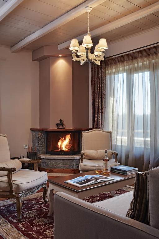 Nefeles Luxury Residences & Lounge Kardaras