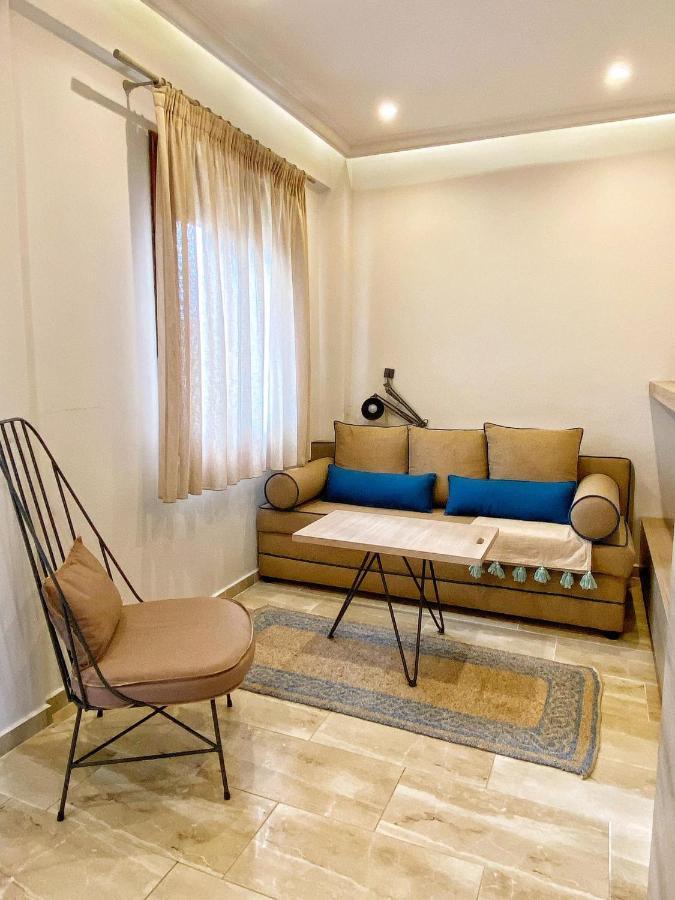 Aparthotel Livadi *