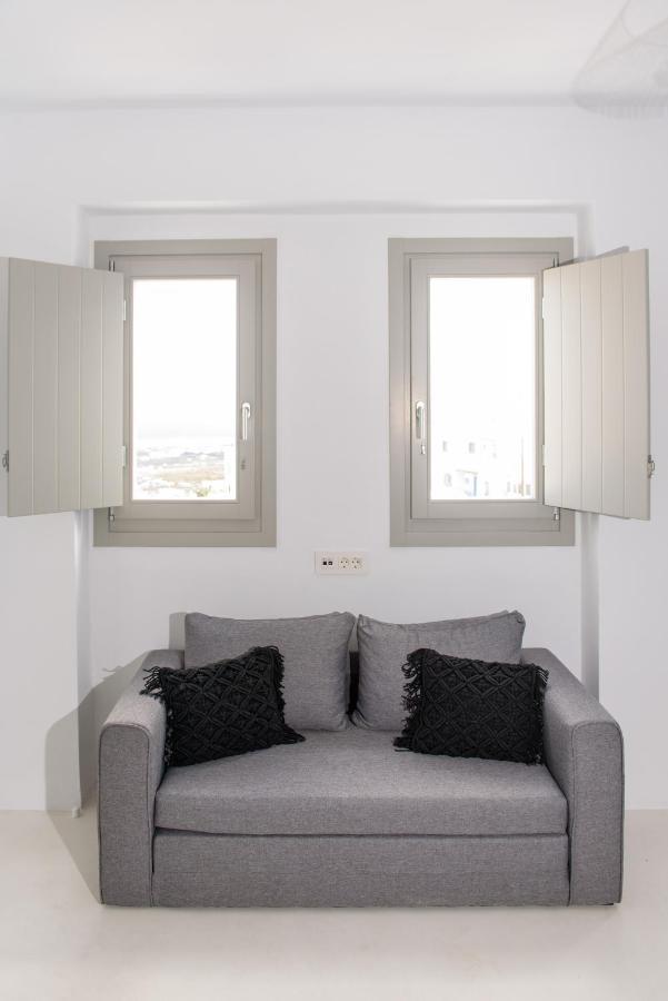 Black Shade Apartment