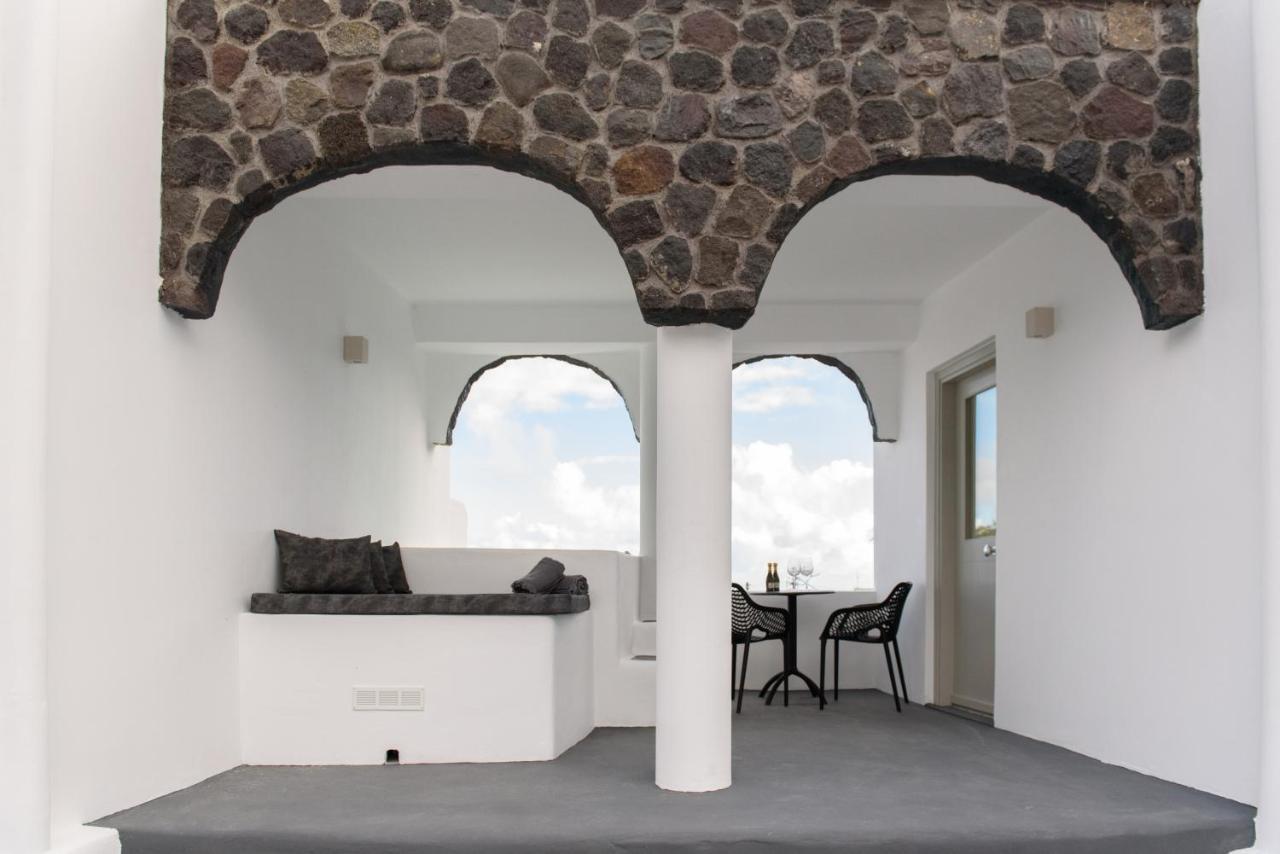 Black Shade Apartment