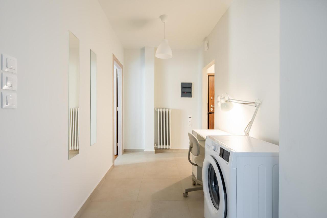 Theia 1-bedroom In Apartment *