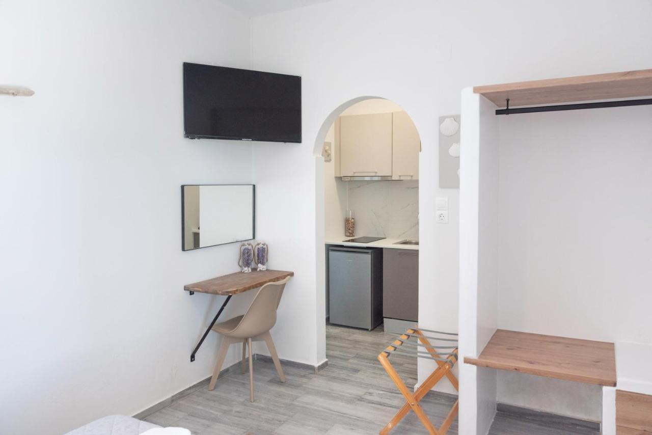 Navi B2 Brand New 2b/d In Naousa Apartment