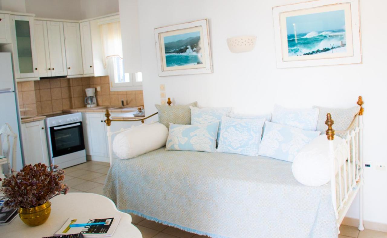 Exilze House Beachfront *