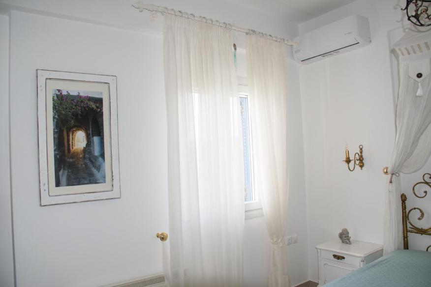 Exilze House Beachfront Holiday home *