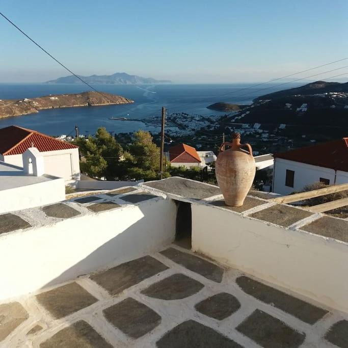 The Mansion Of Mrs. Maria * Serifos Town