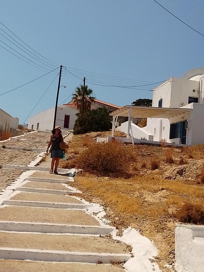 The Mansion Of Mrs. Maria * Serifos Town