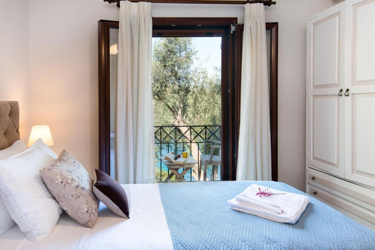 Aglaia Apartment