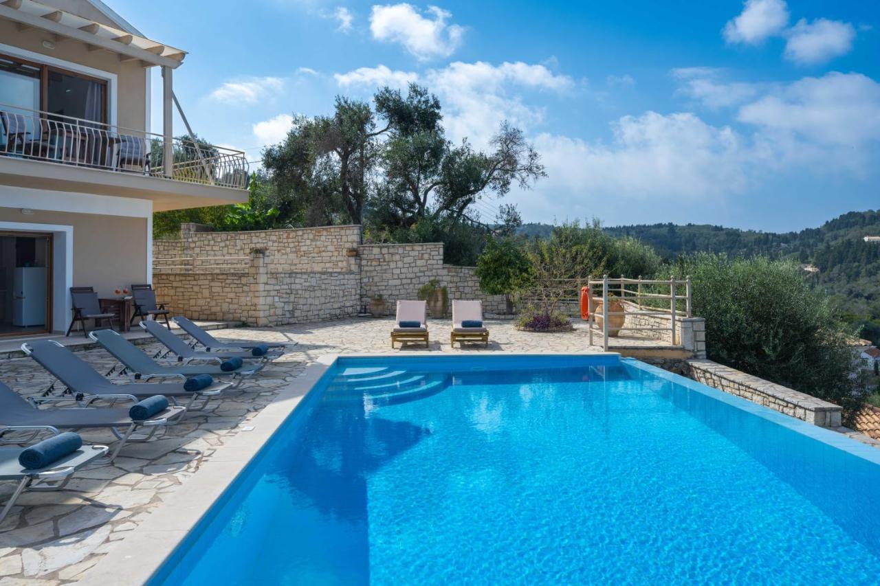 Apartment Pangolas Paxos *