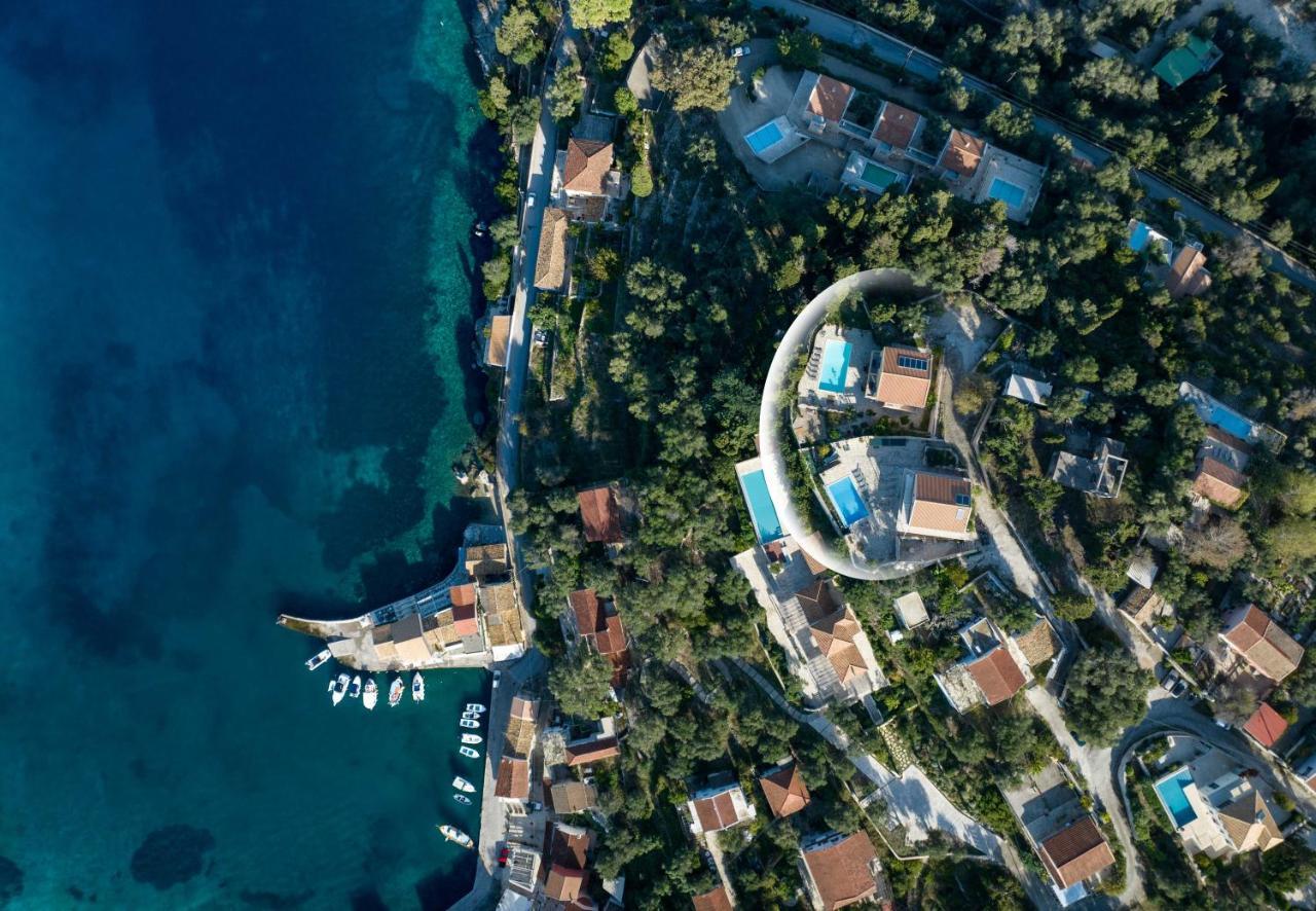 Pangolas Paxos Apartment