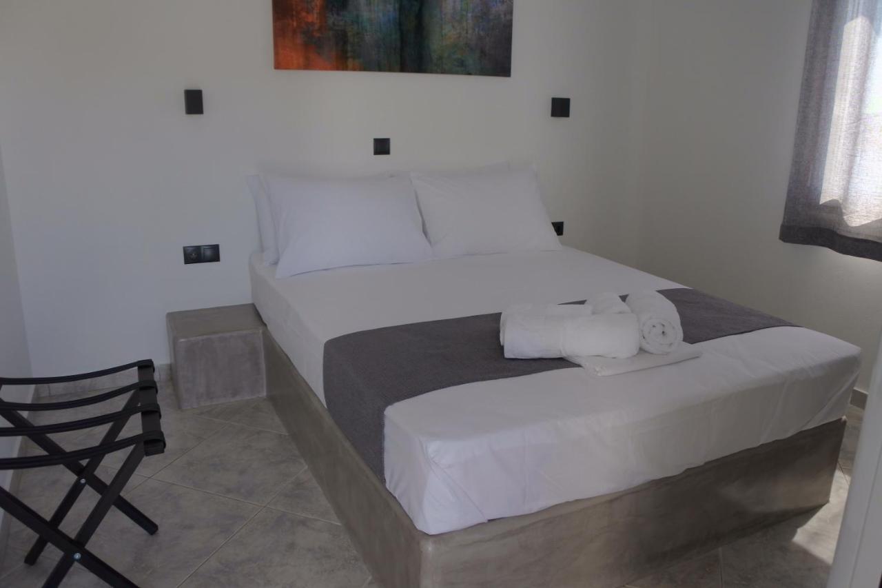 Petteo Serifos Apartment Livadakia