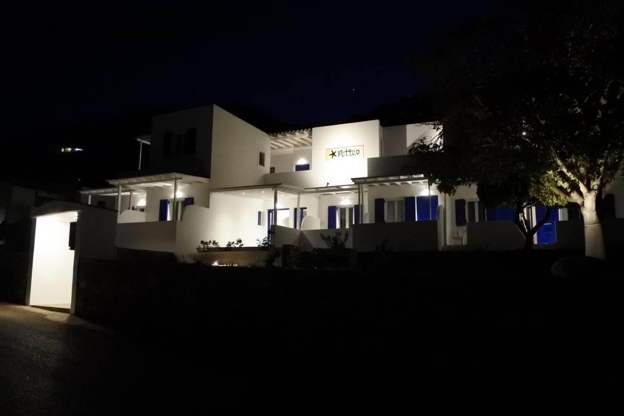 Petteo Serifos Livadakia