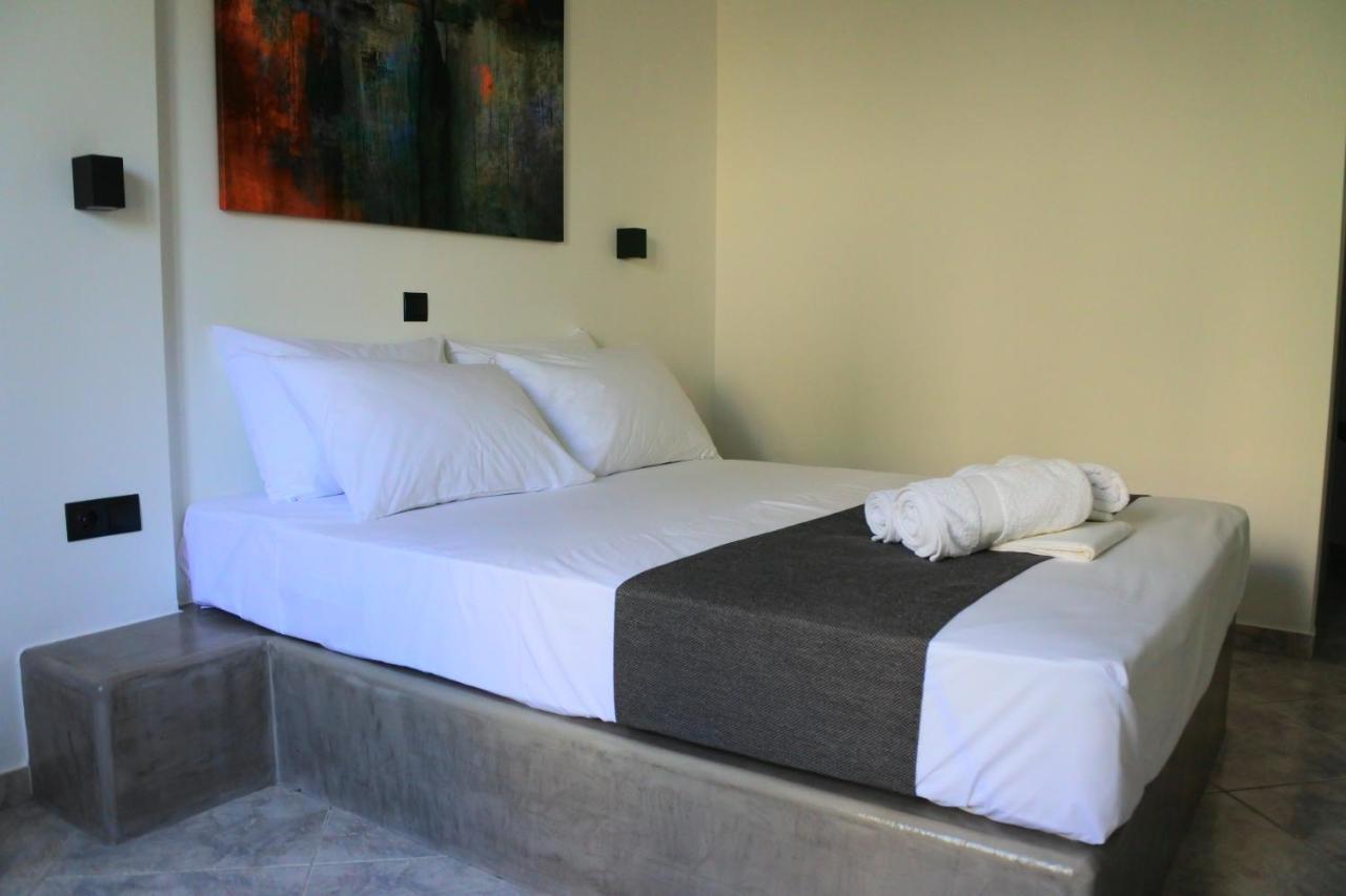Petteo Serifos Apartment Livadakia
