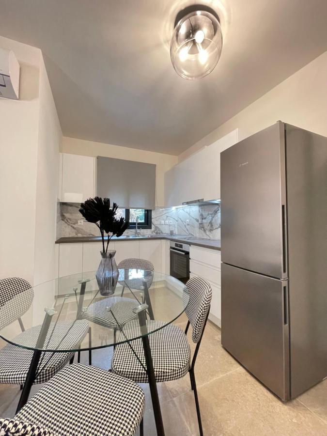 Apartment Athenean - Modern Near Marina Flisvos *