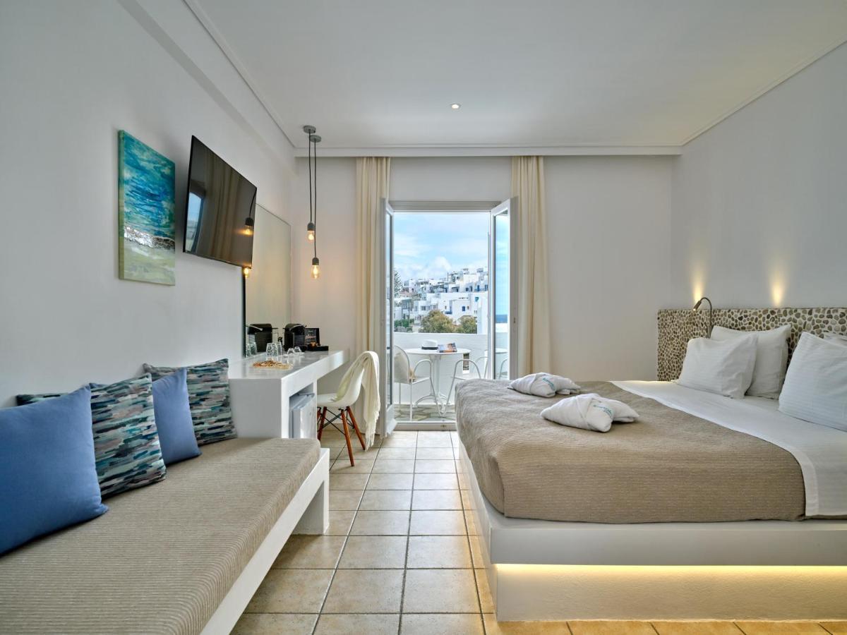 Kanale's & Naousa (Paros)