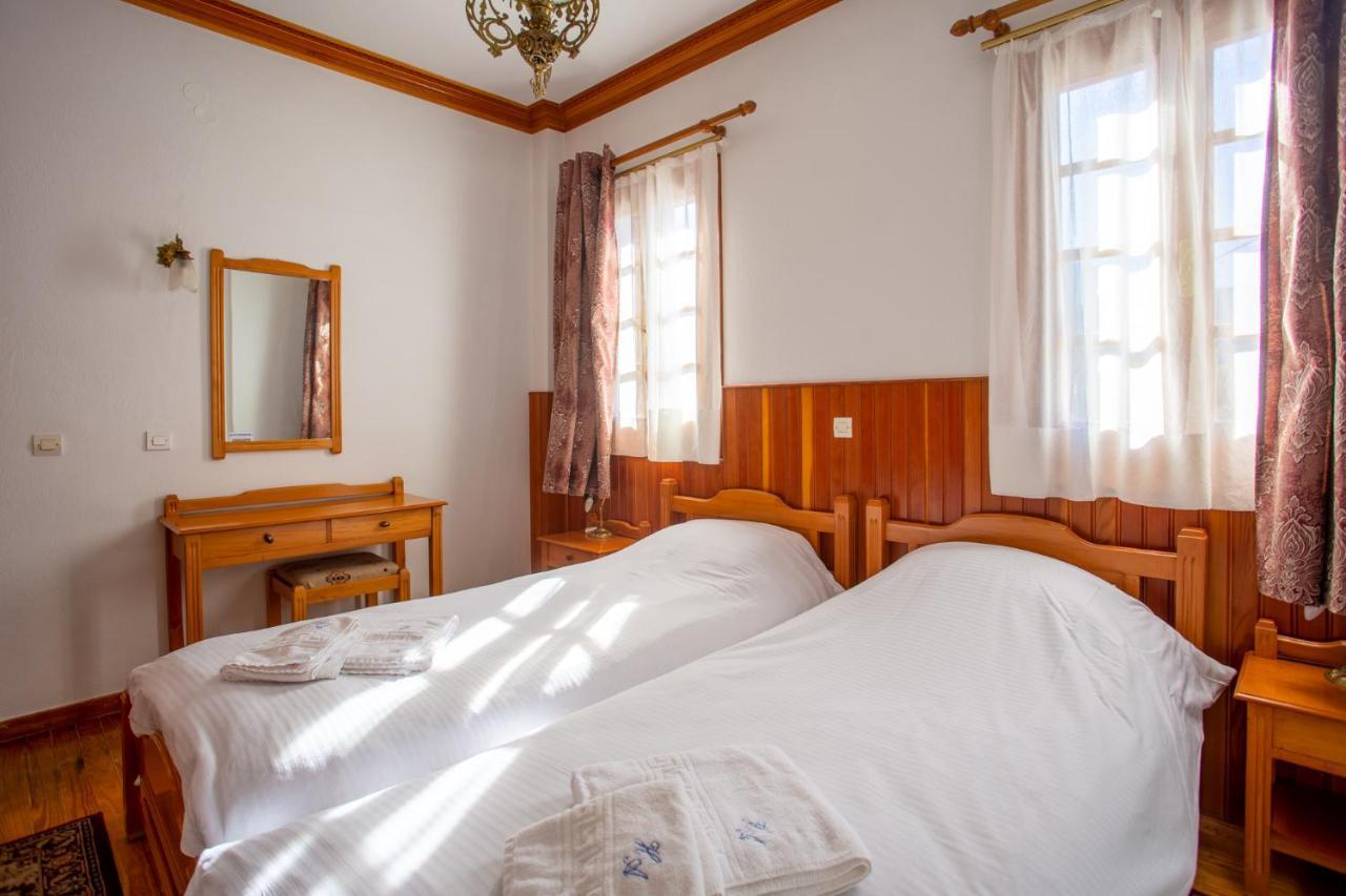 Hotel Adonis