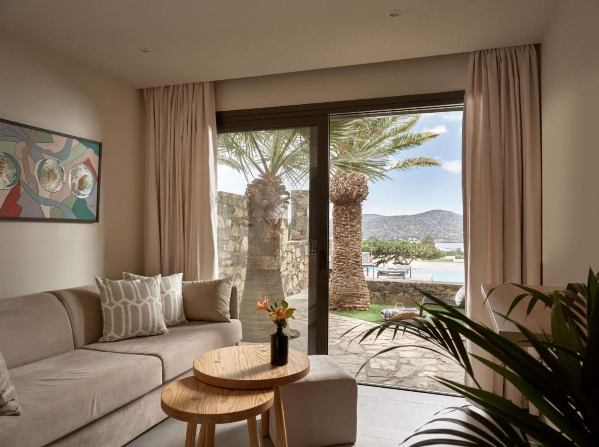Palm & 4*