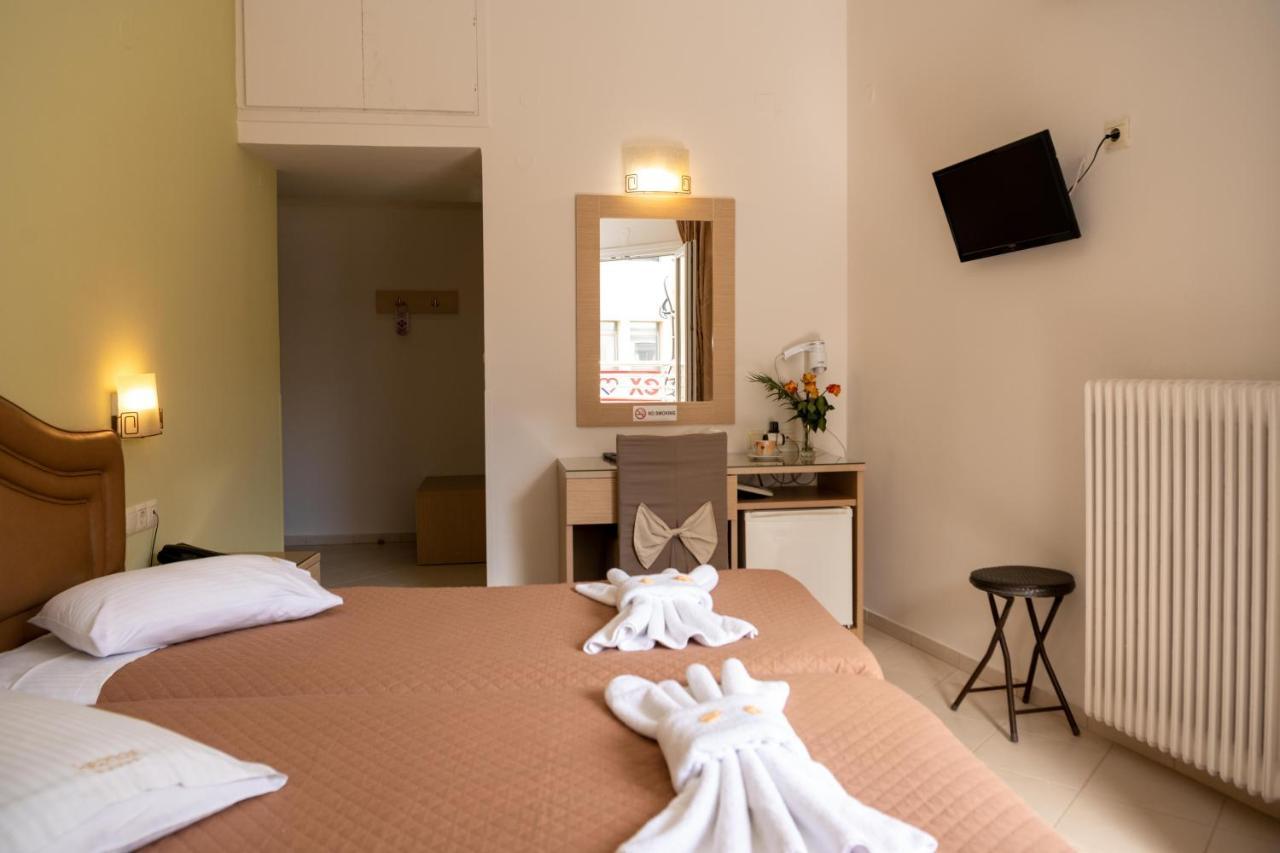 Kronos Hotel