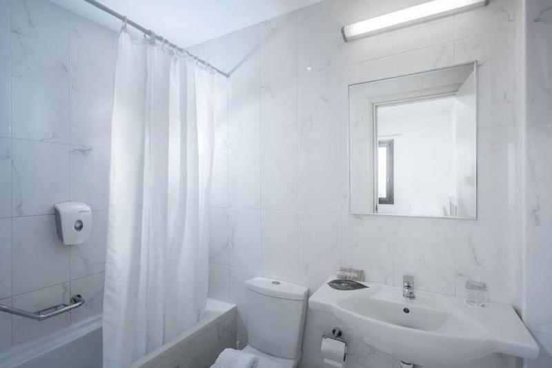 Village & Hotel 4*