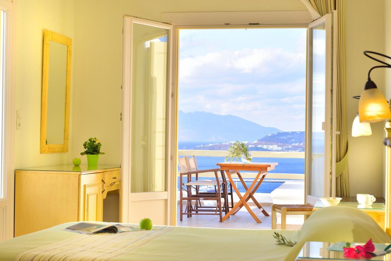 Pelican Hotel 2*
