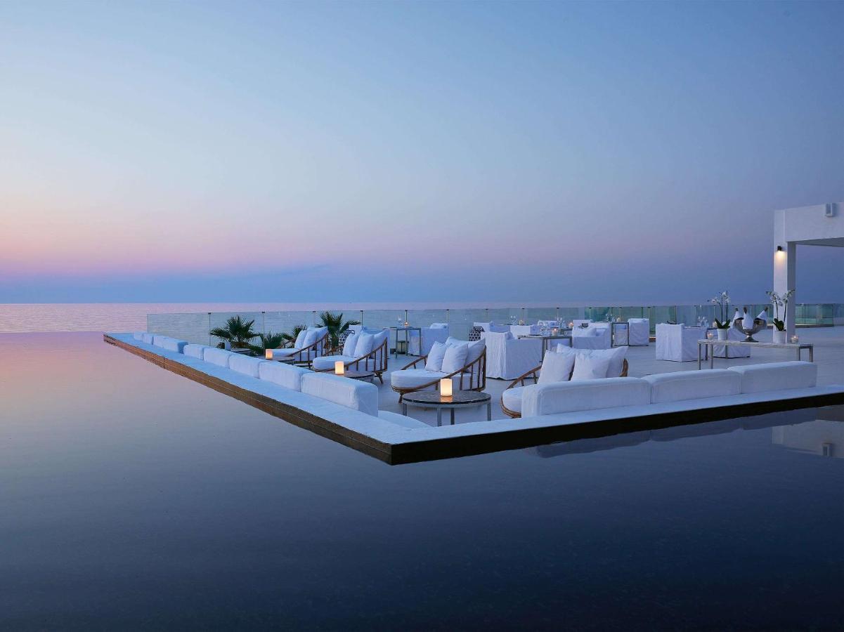 Resort Grecotel Luxme White