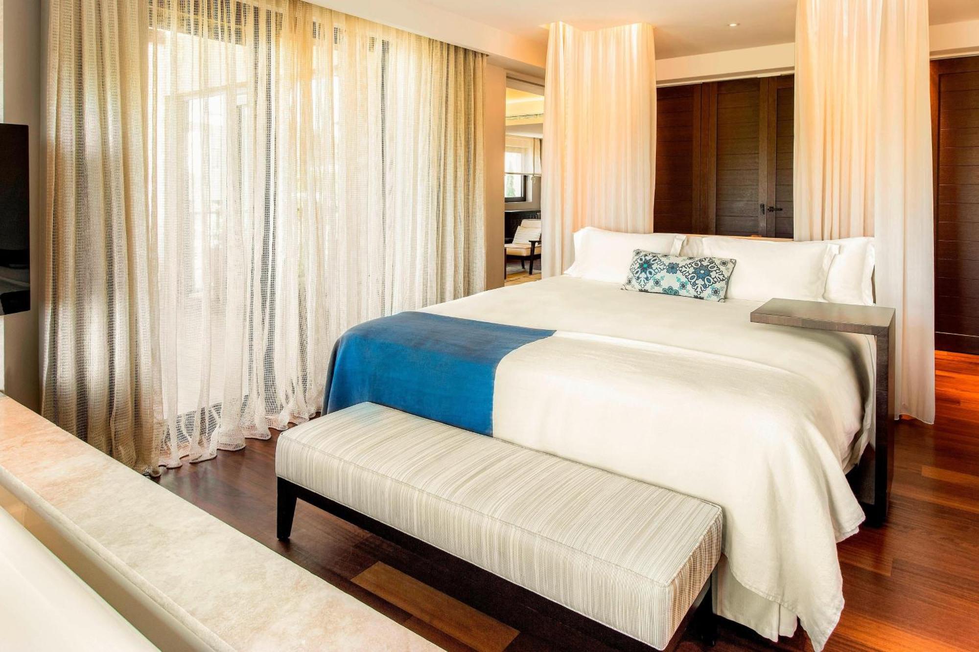 The Romanos, A Luxury Collection Resort, Costa Navarino