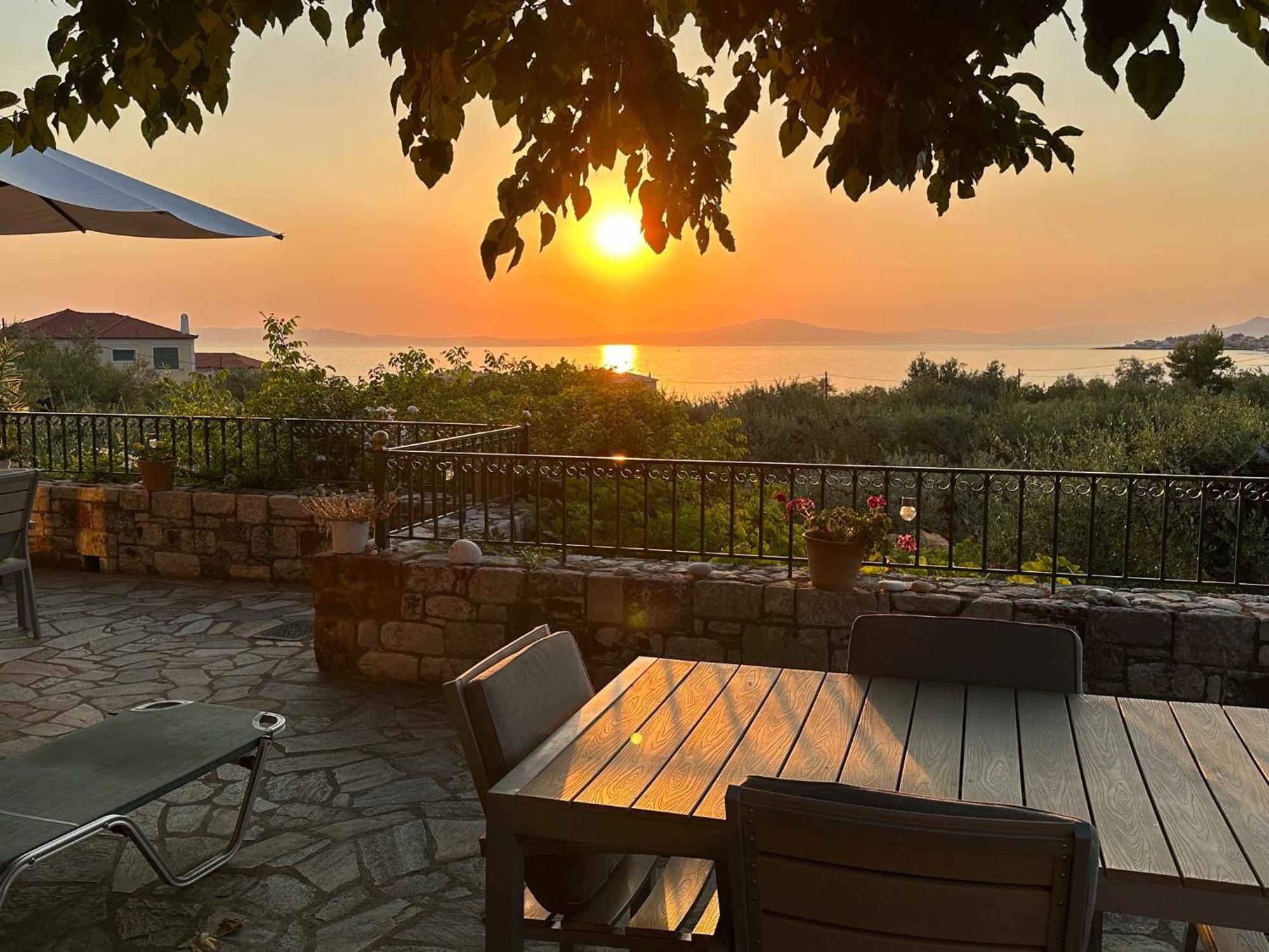Pefnos Agios Nikolaos (Mani)