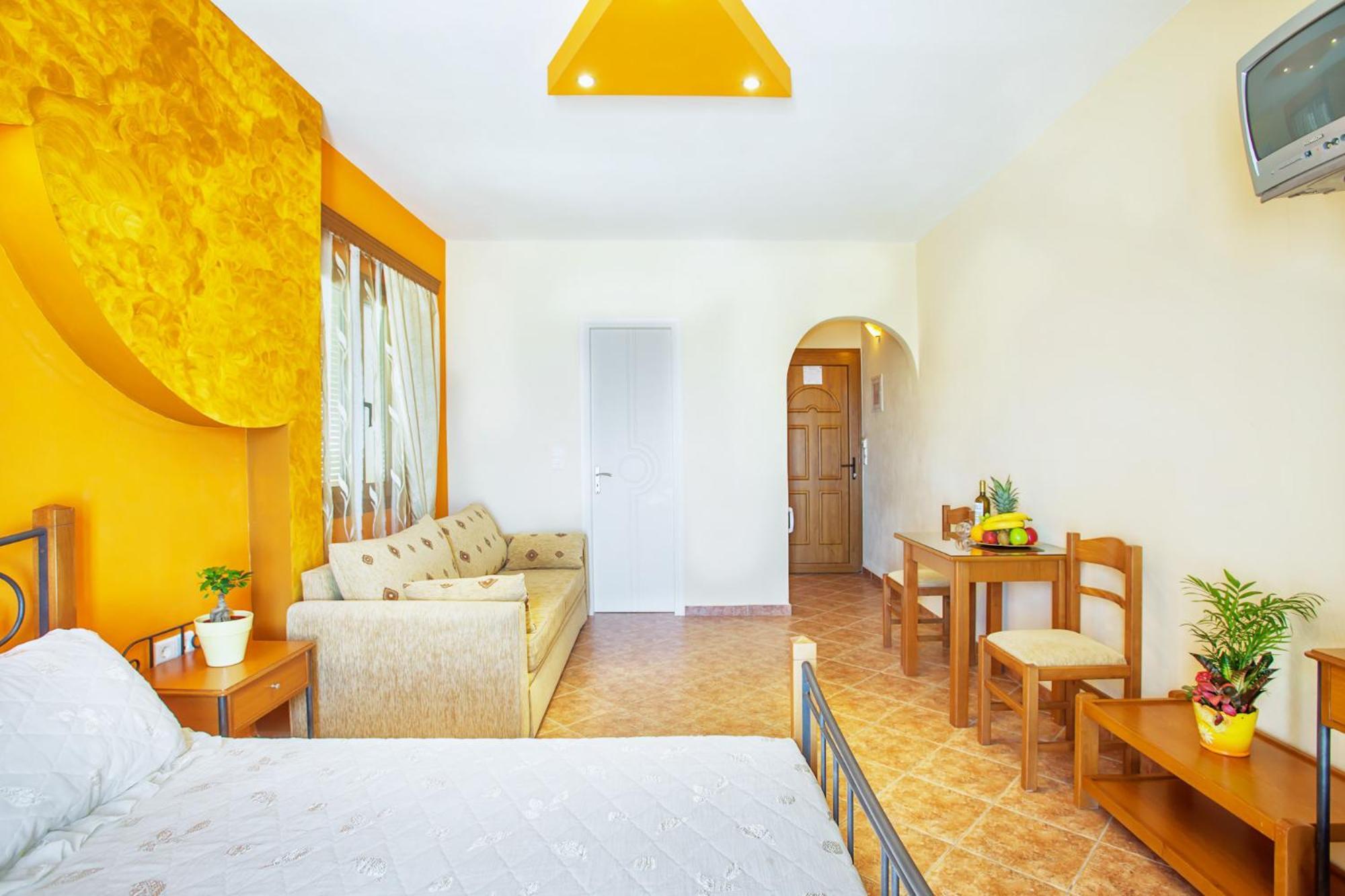 Golden Sun Aparthotel