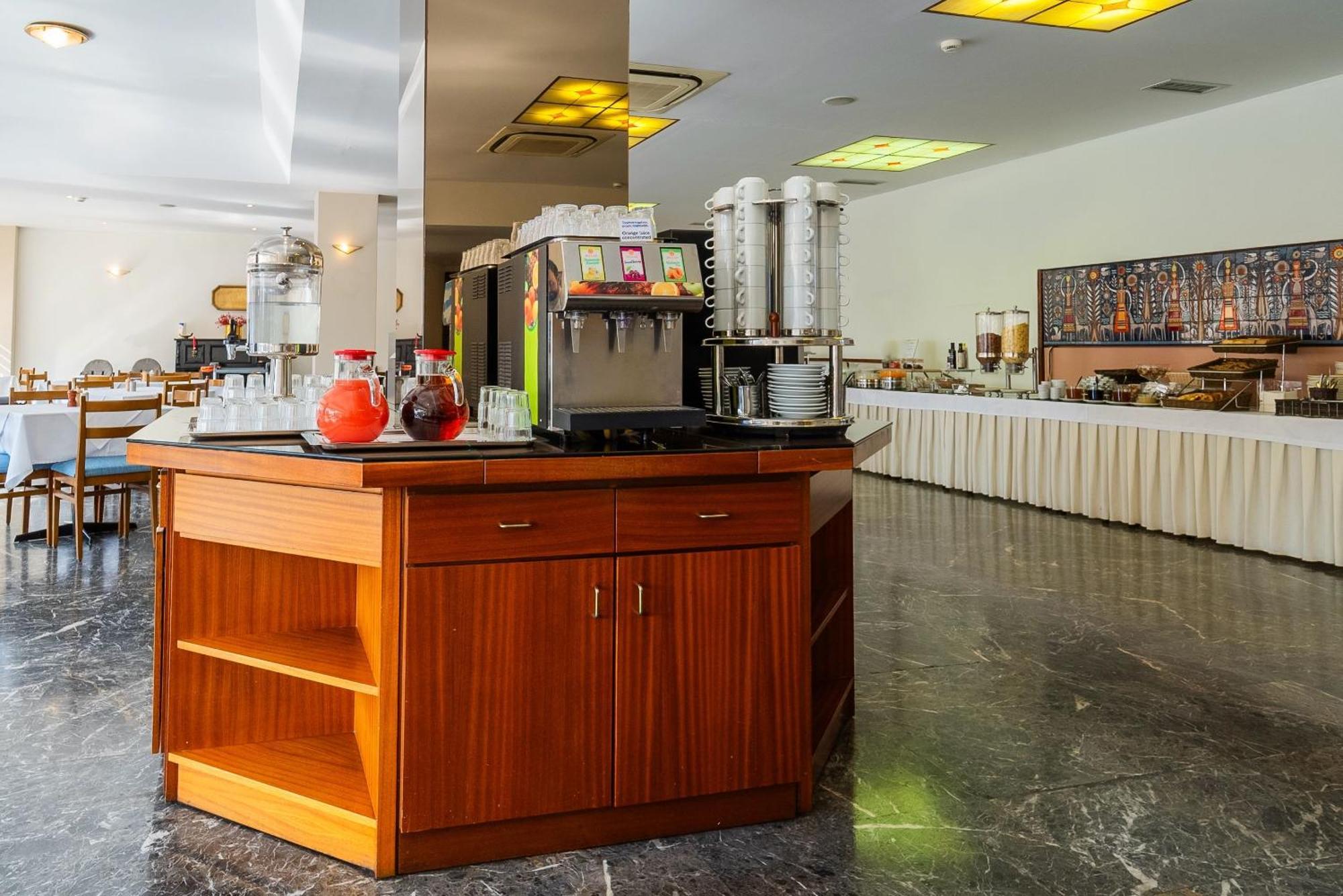 Oceanis 3* Kavala