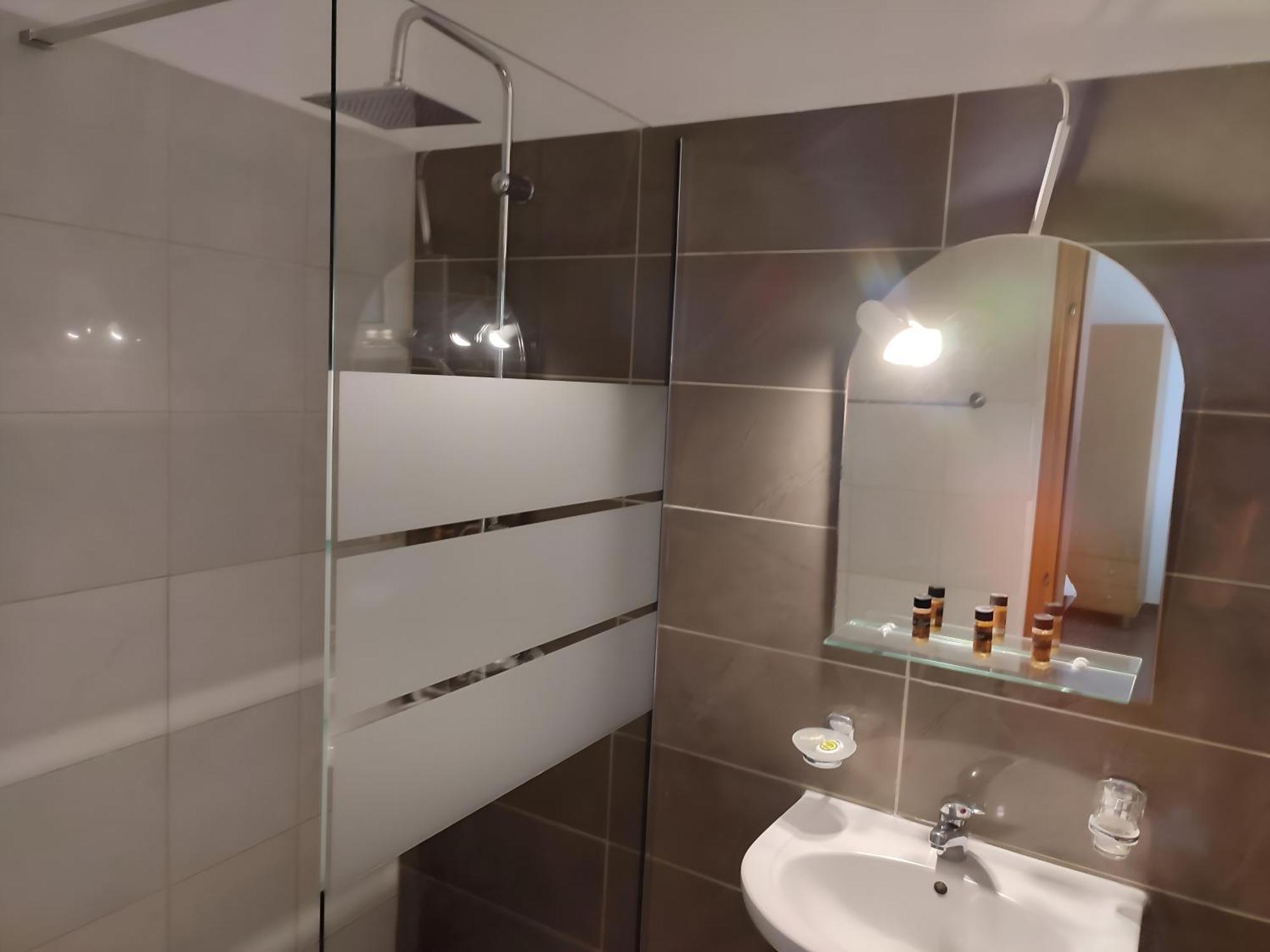Apartment Nikos *