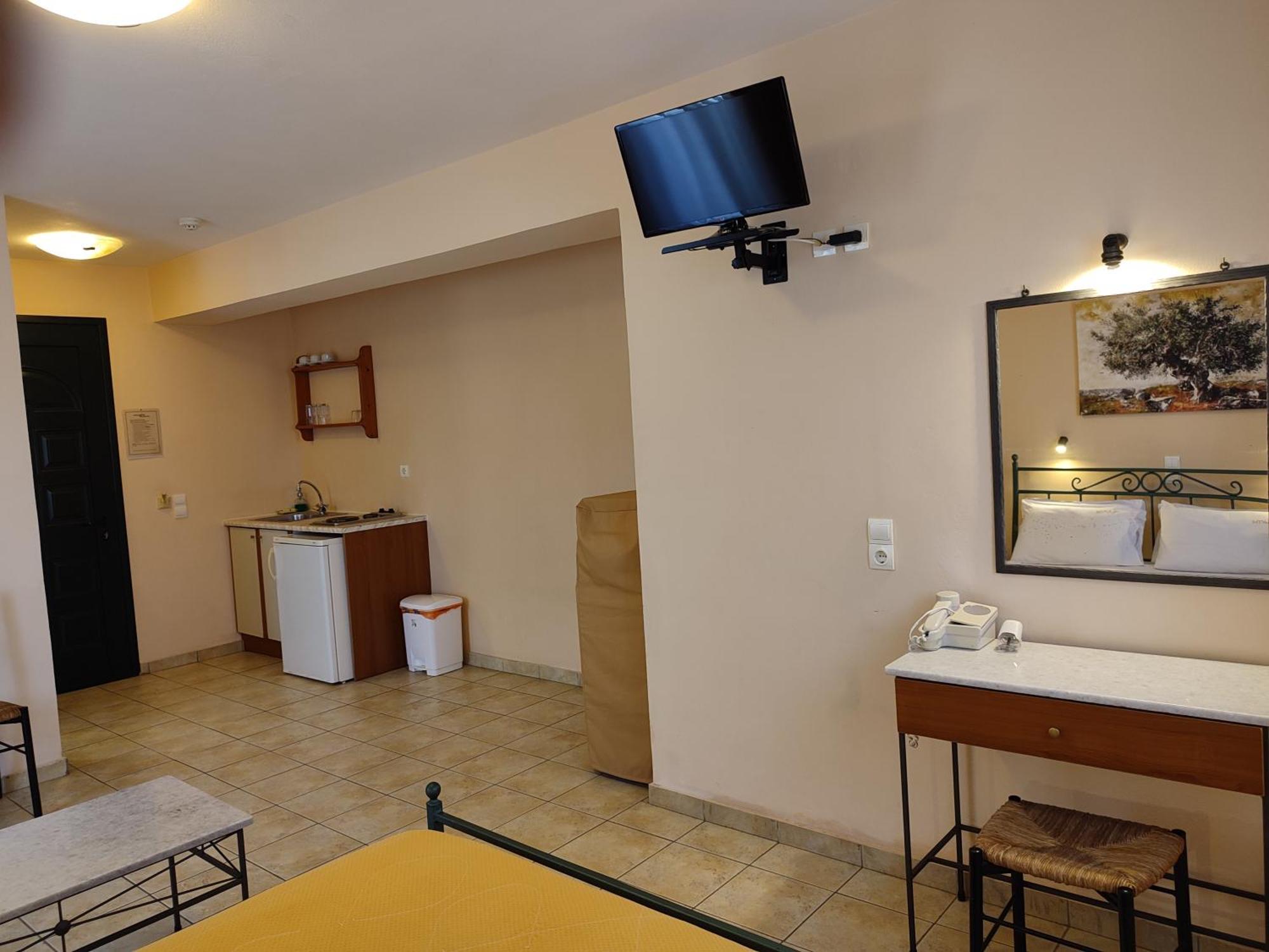Elanthi Village 2*