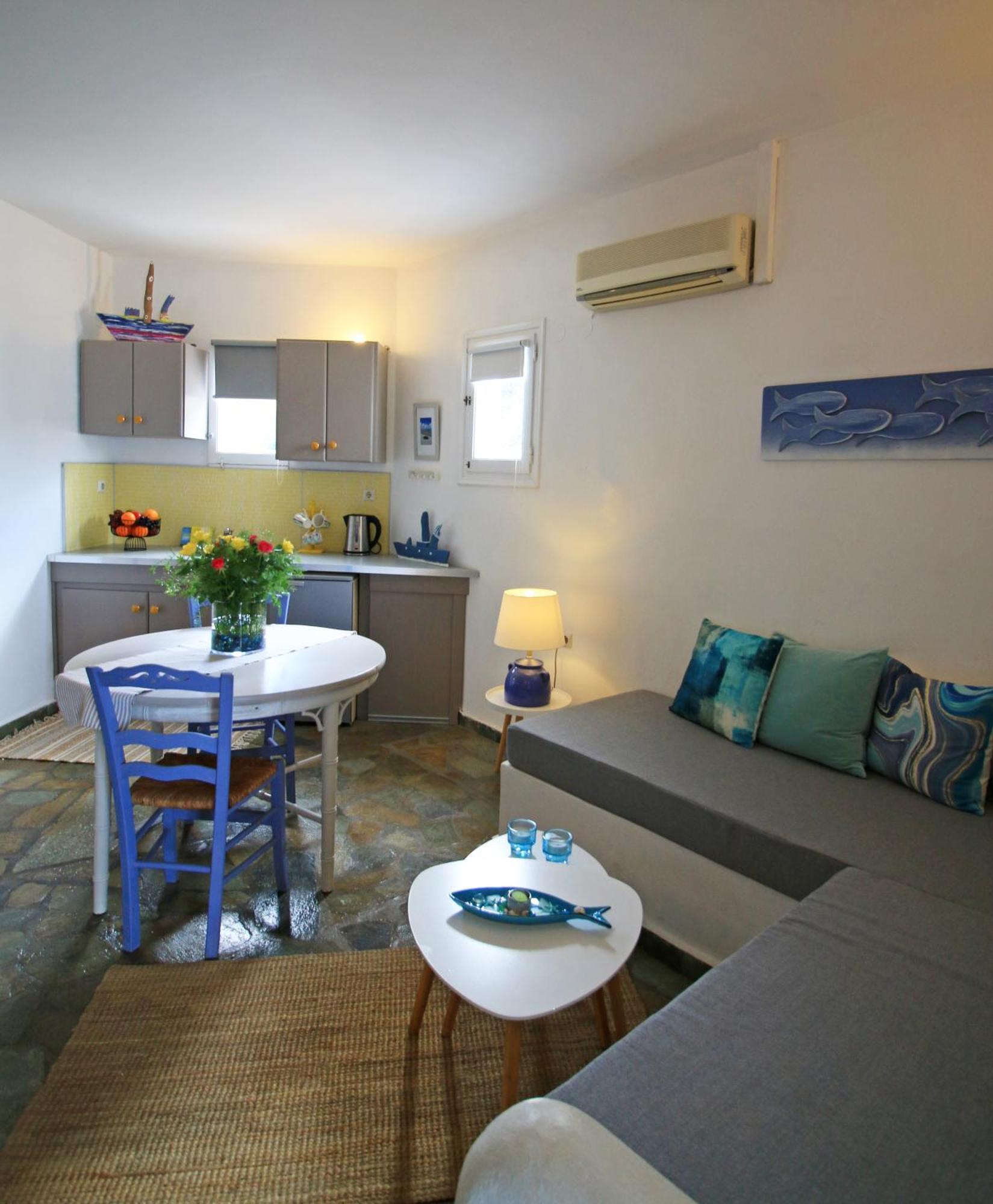 Apartment Captain's *