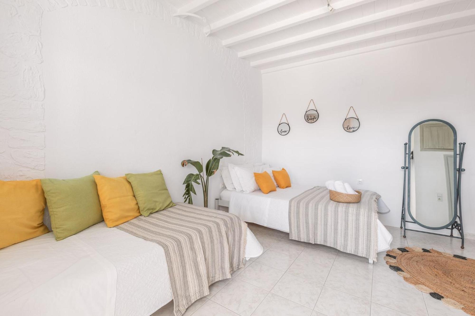 Dibellee Mykonos Studios