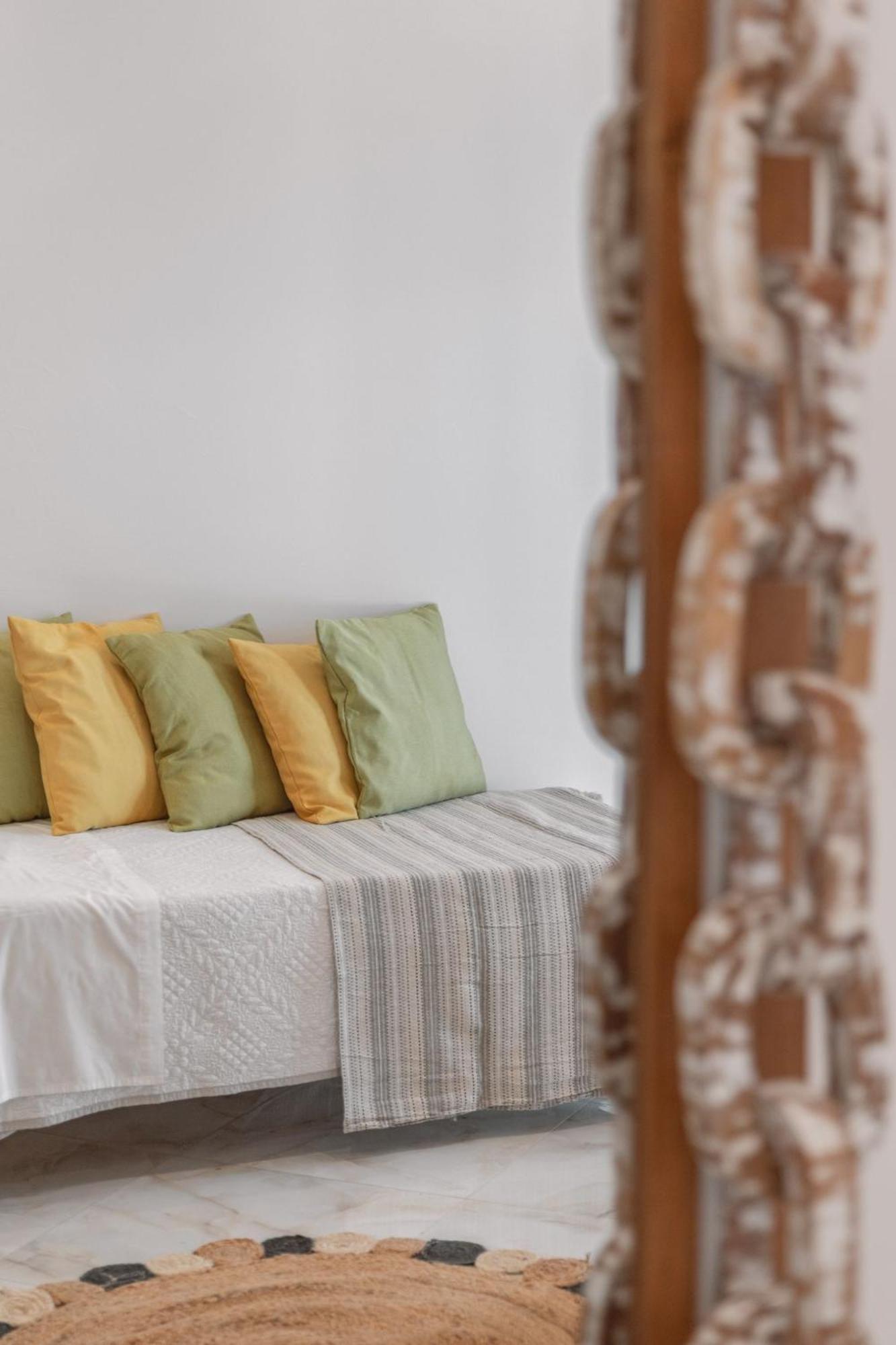 Dibellee Mykonos Studios 3*