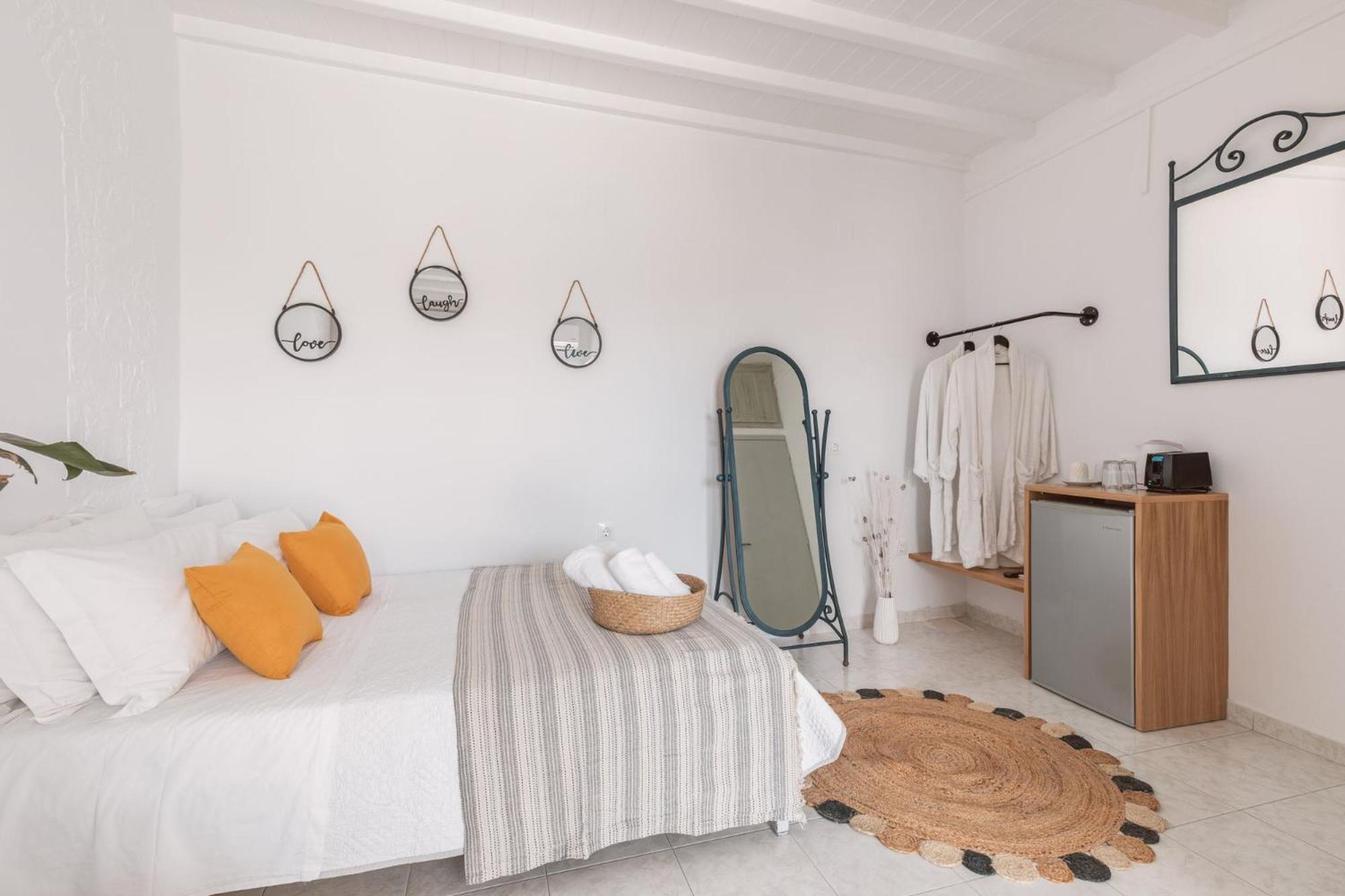 Dibellee Mykonos Studios Glastros (Mykonos)