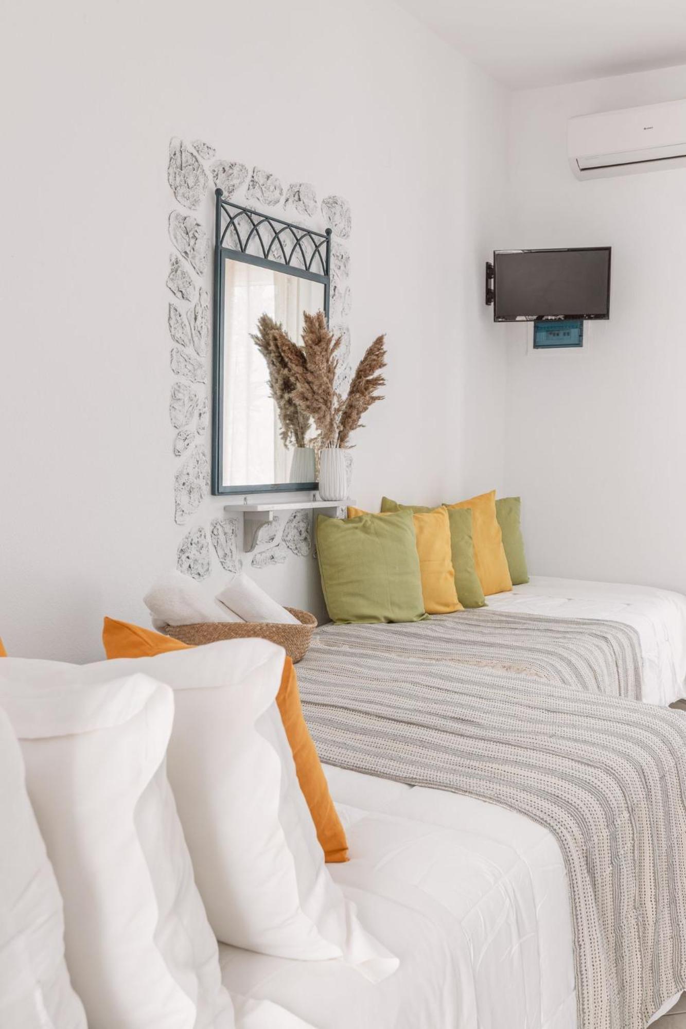 Dibellee Mykonos Studios 3*