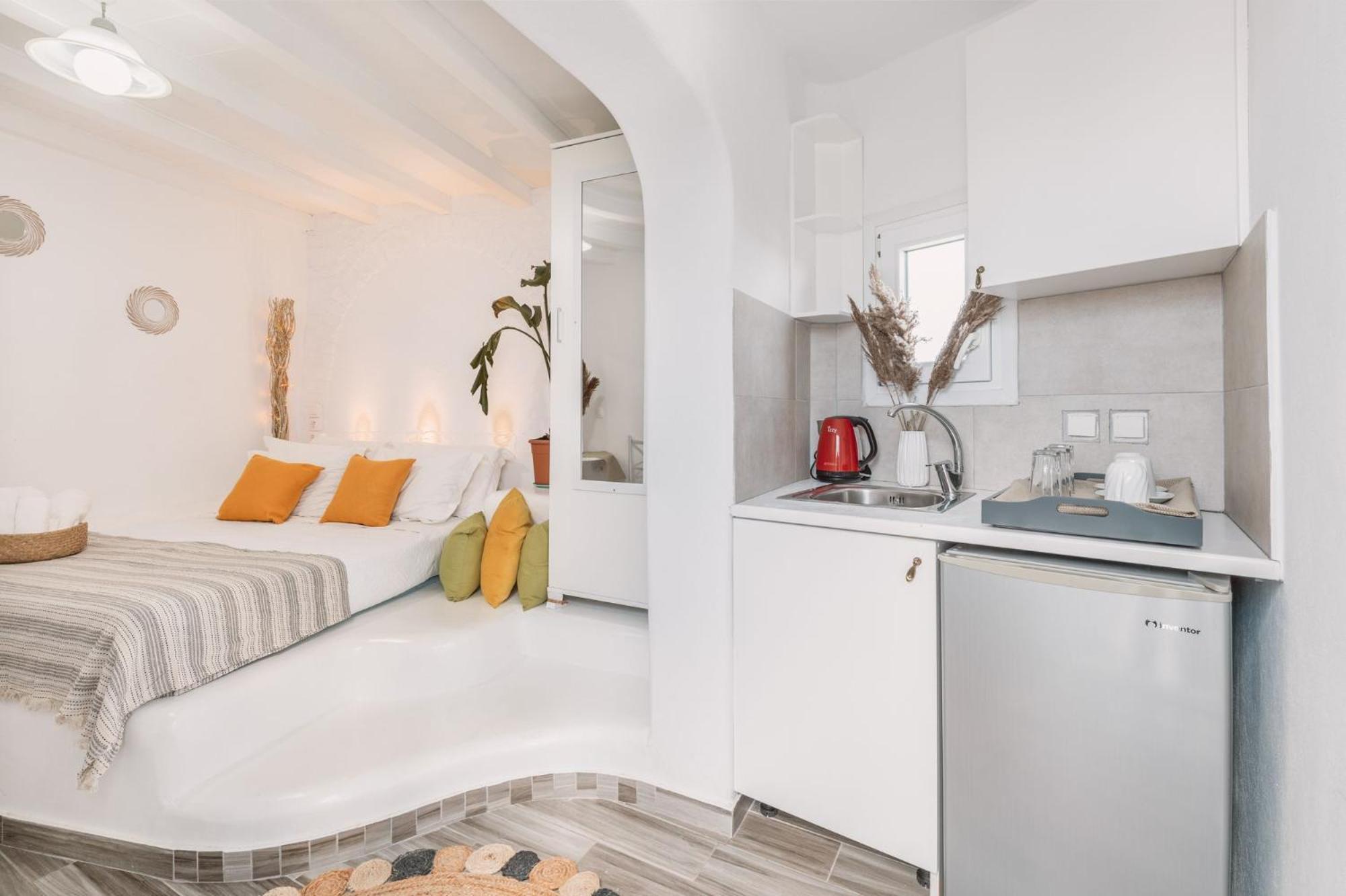 Dibellee Mykonos Studios 3*
