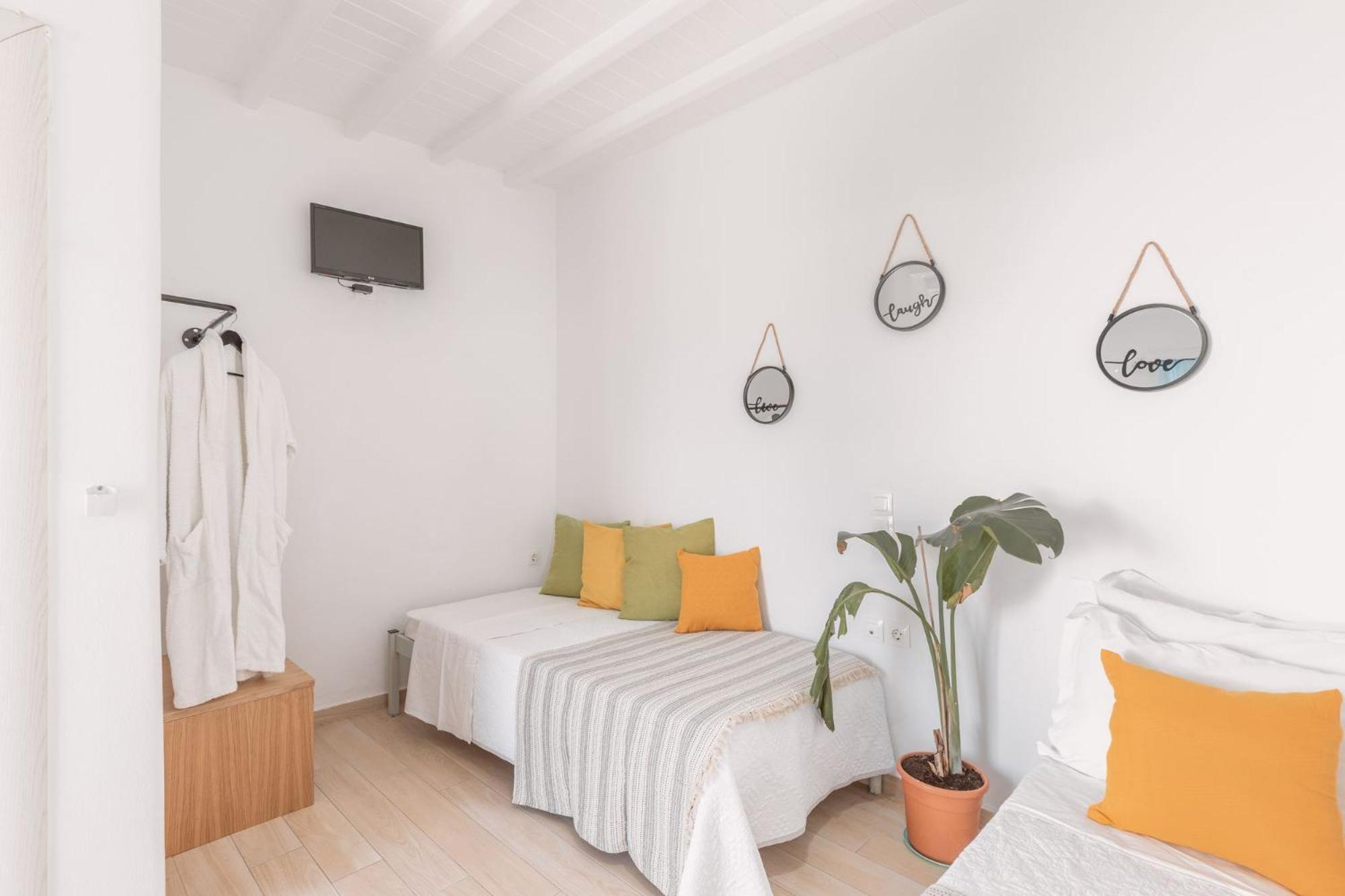 Dibellee Mykonos Studios 3*