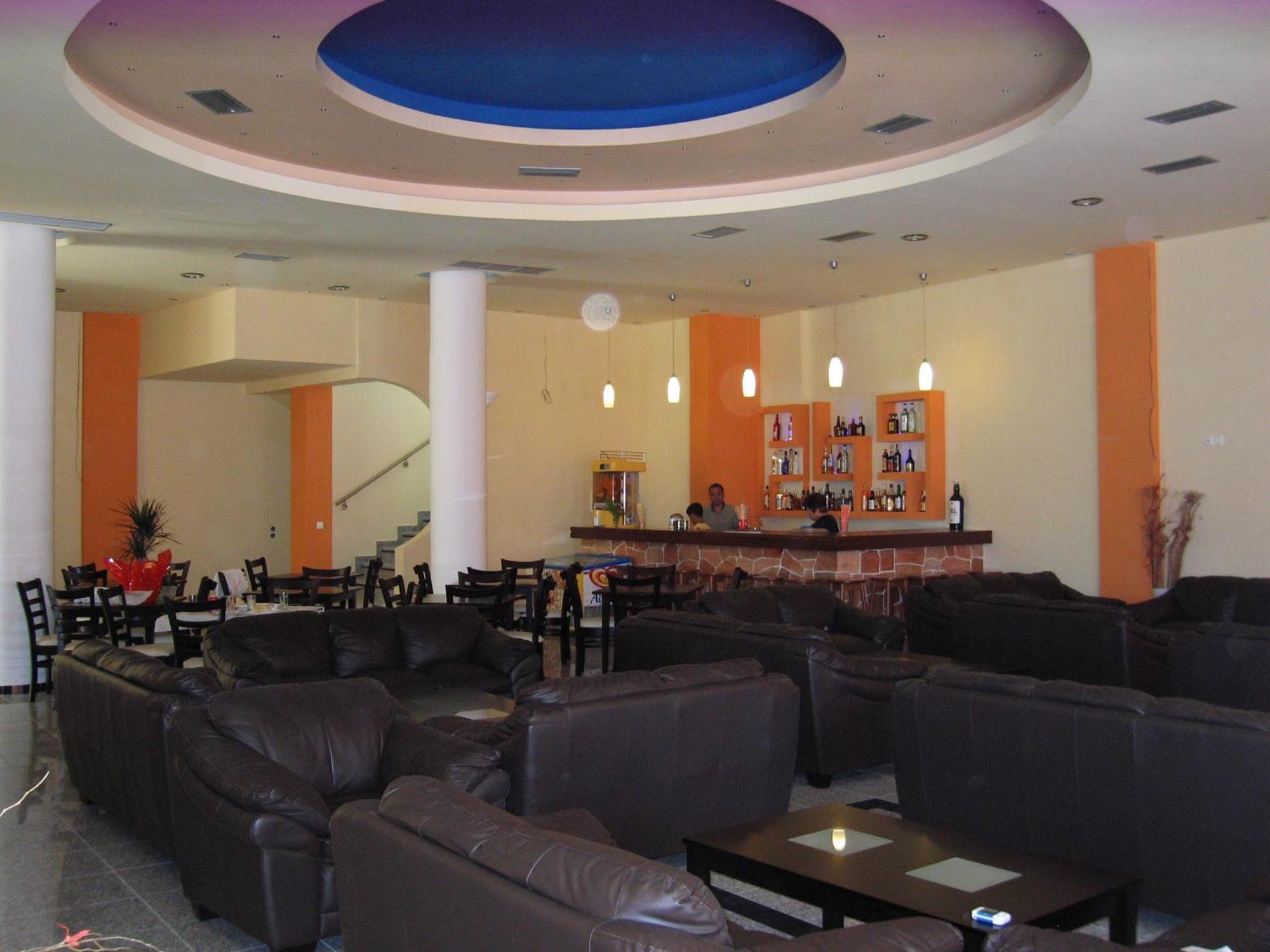 Apollon Aparthotel Plomari