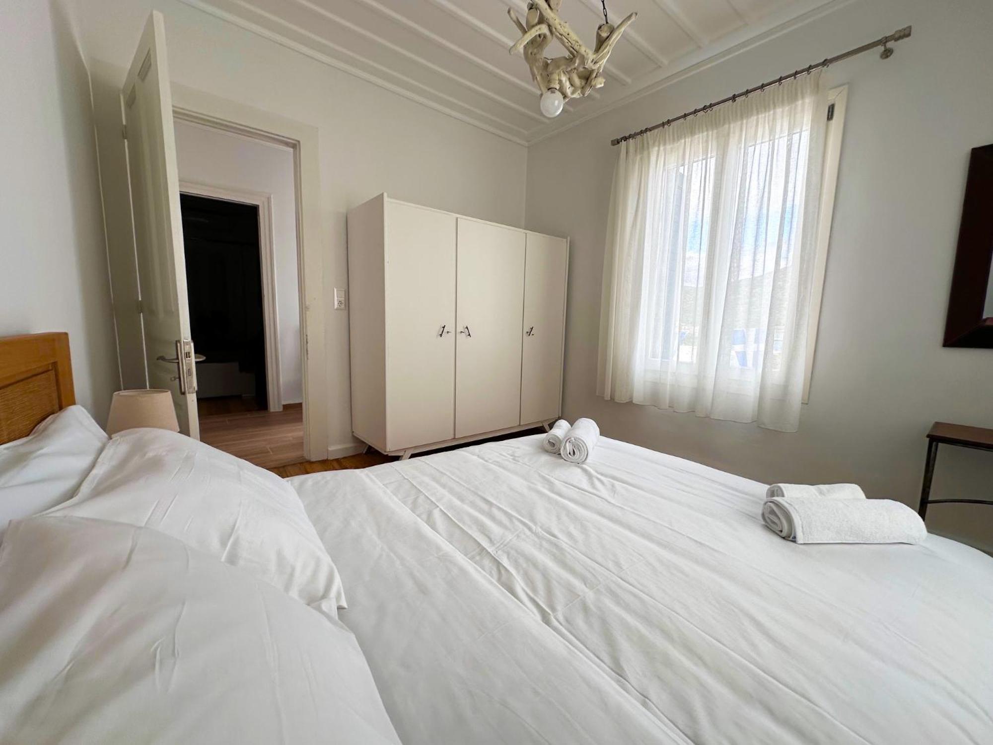 Andy Port House With Seaview By Goutos Properties Apartment Ermioni