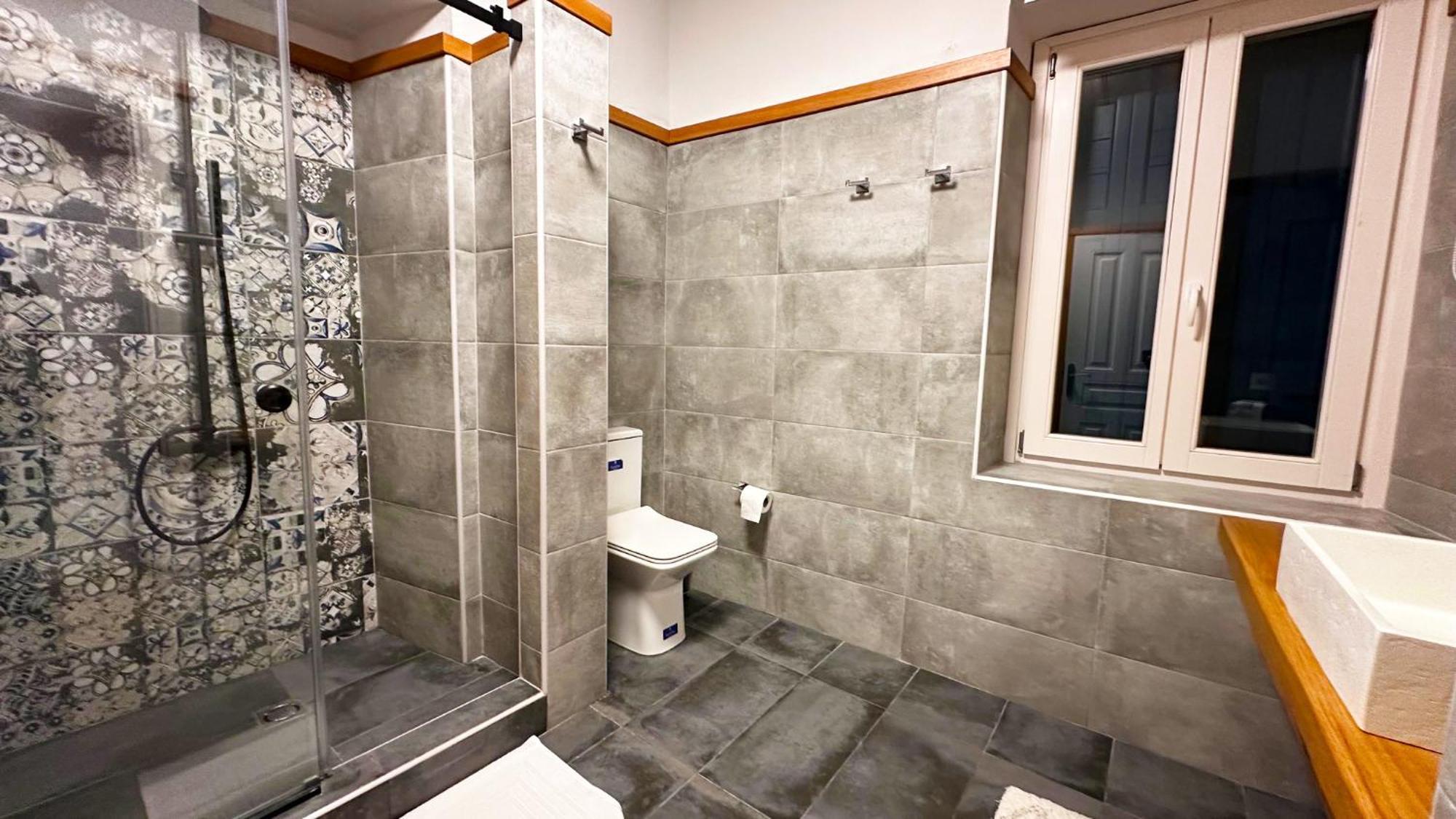 Apartment Andy Port House With Seaview By Goutos Properties *