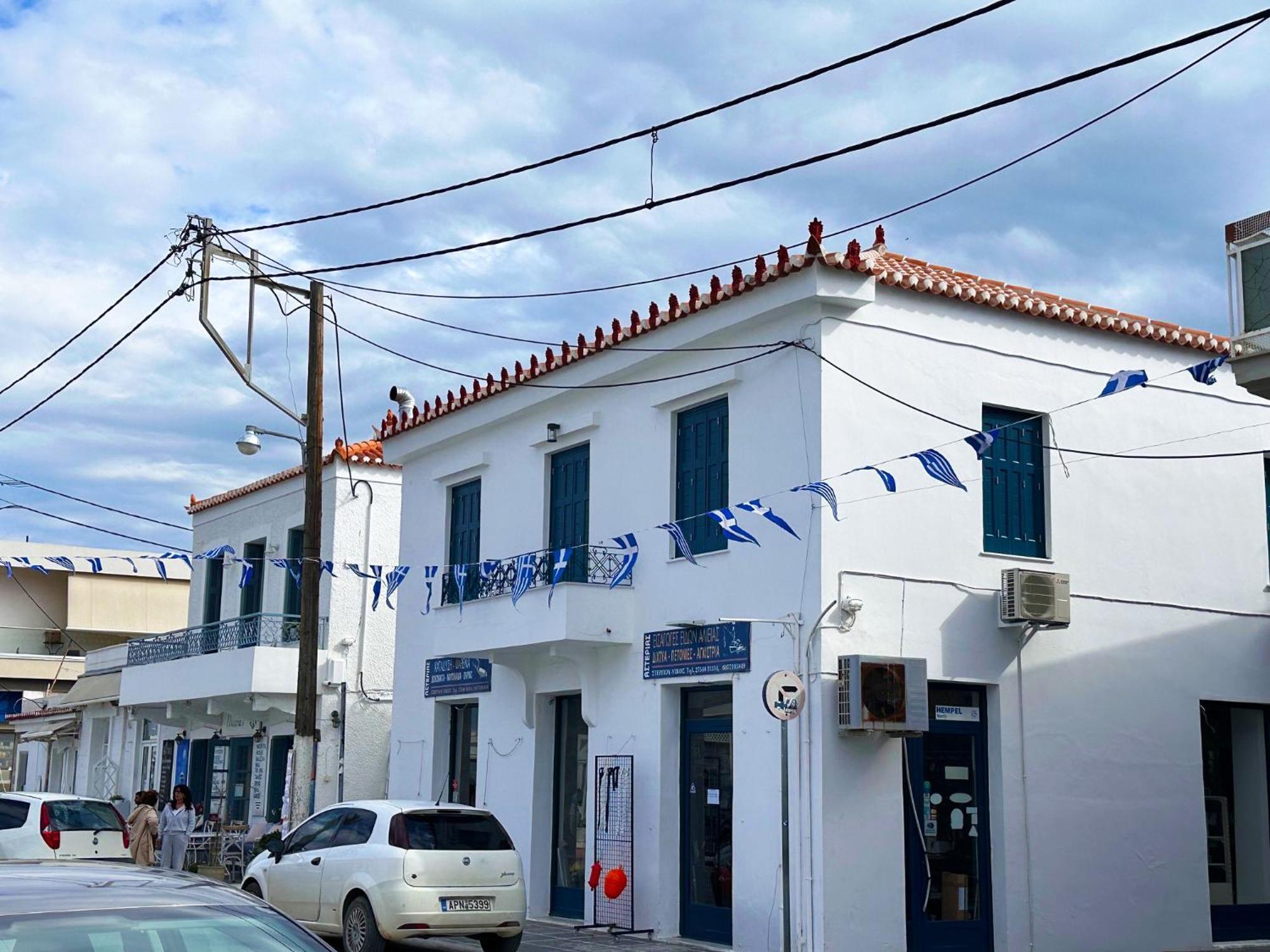 Apartment Andy Port House With Seaview By Goutos Properties *
