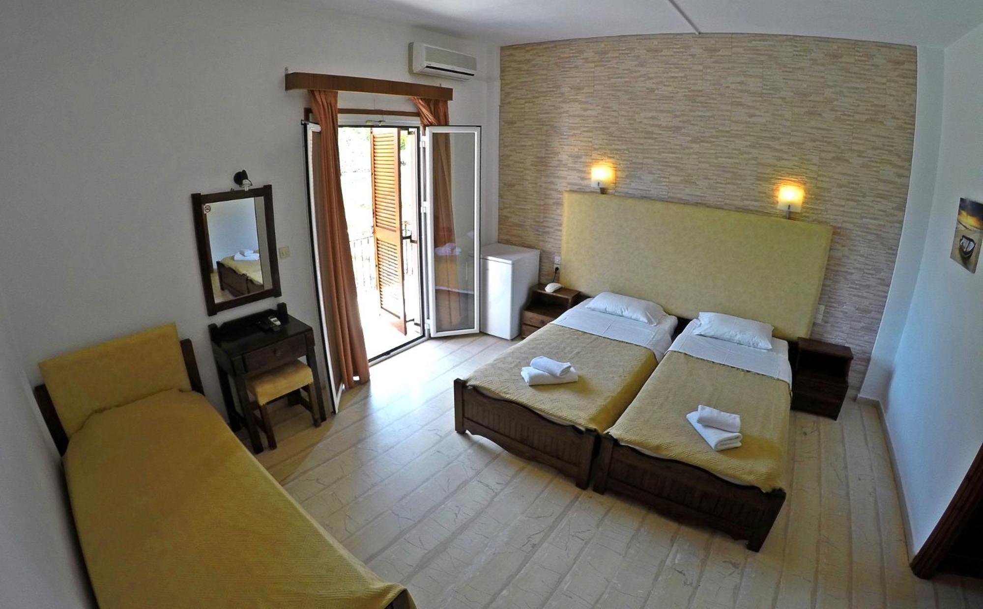 Tina 2* Dassia (Corfu)