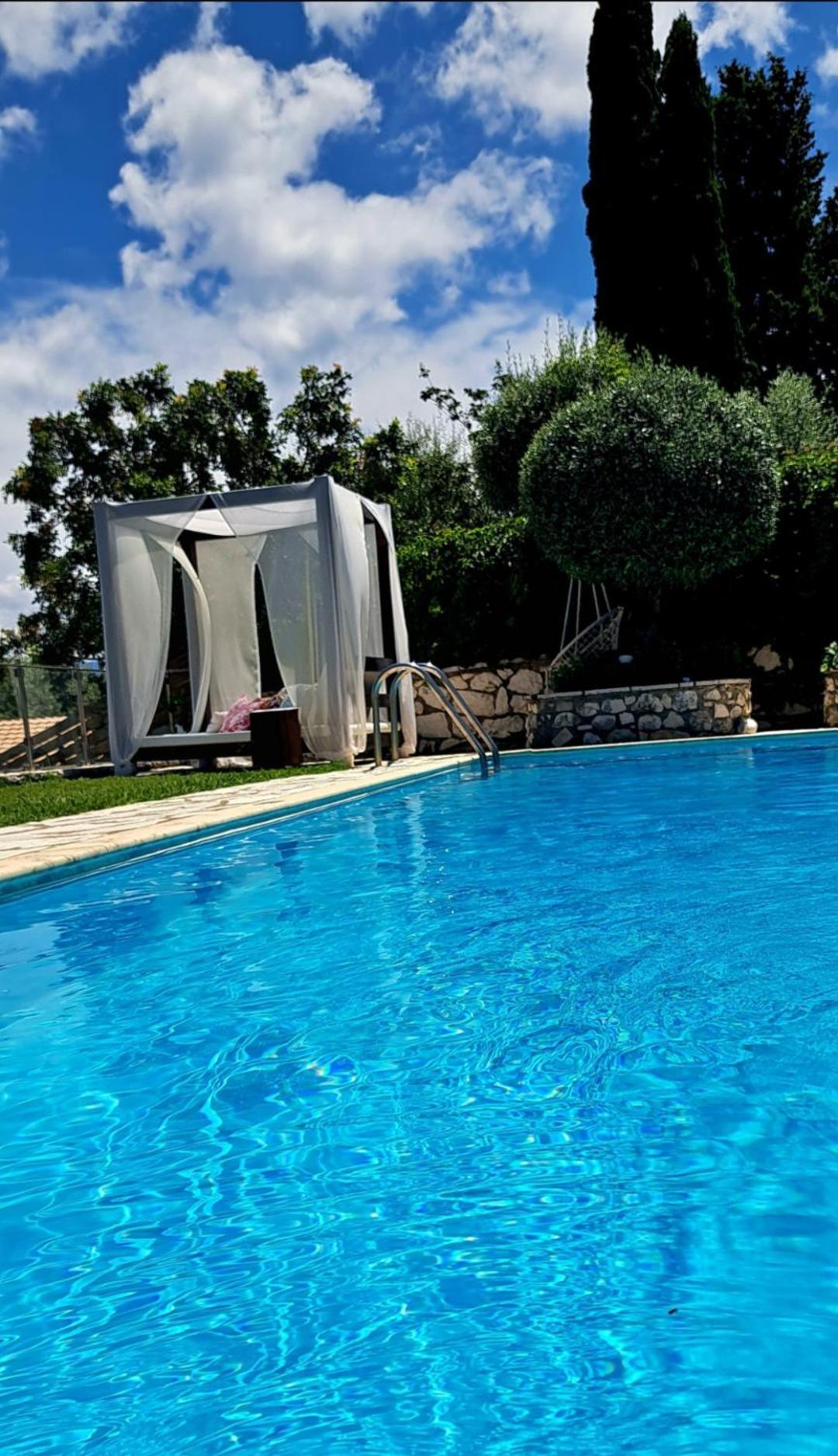 Luxury Athina Villa *