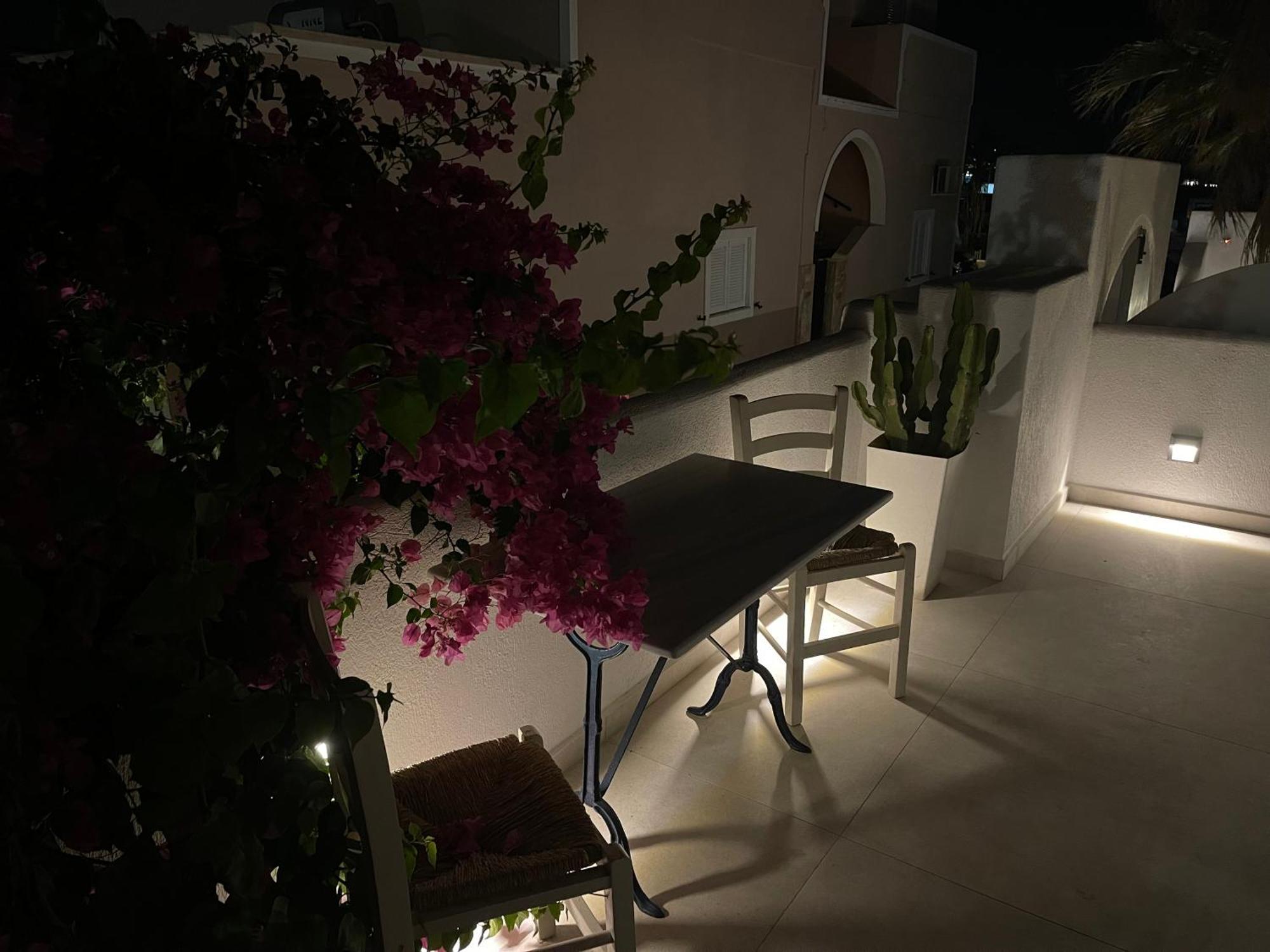 George Guest house Karterados (Santorini)