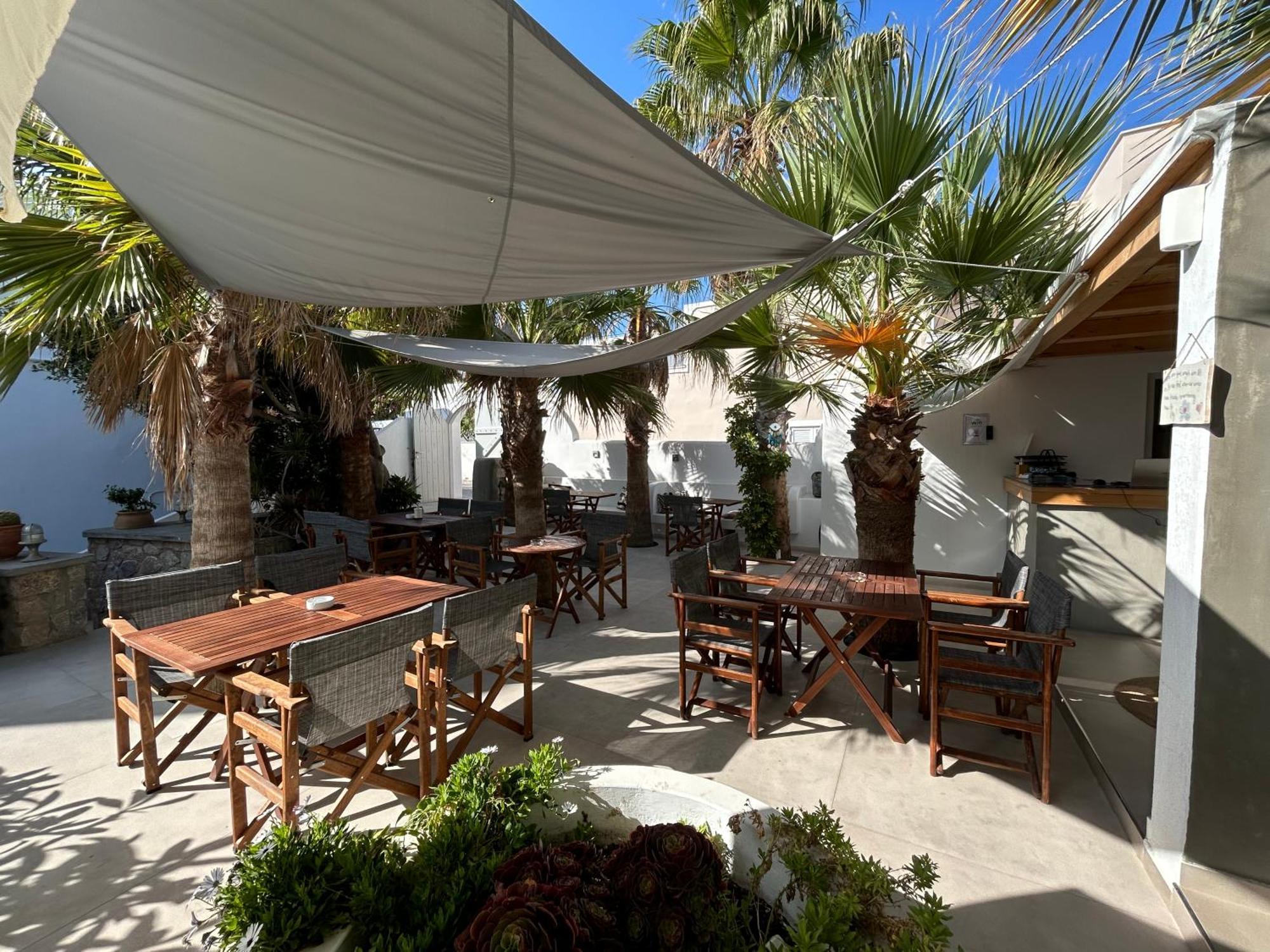 Guest house George Karterados (Santorini)