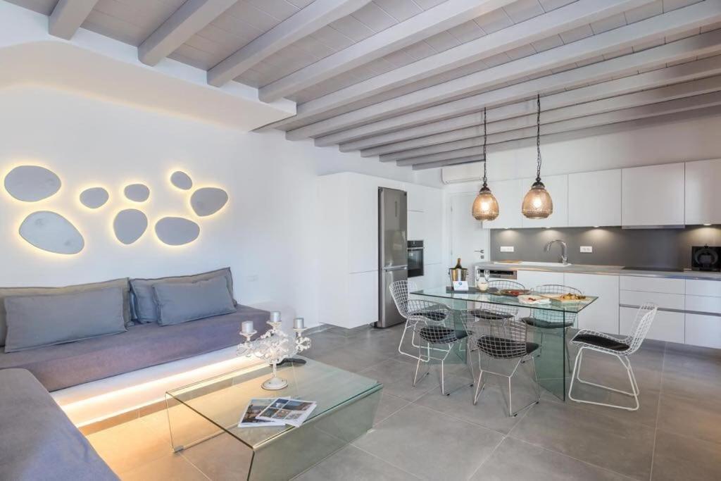 Villa Iliana 1 & 2 W Shared Pool, Ornos, Mykonos Ornos (Mykonos)