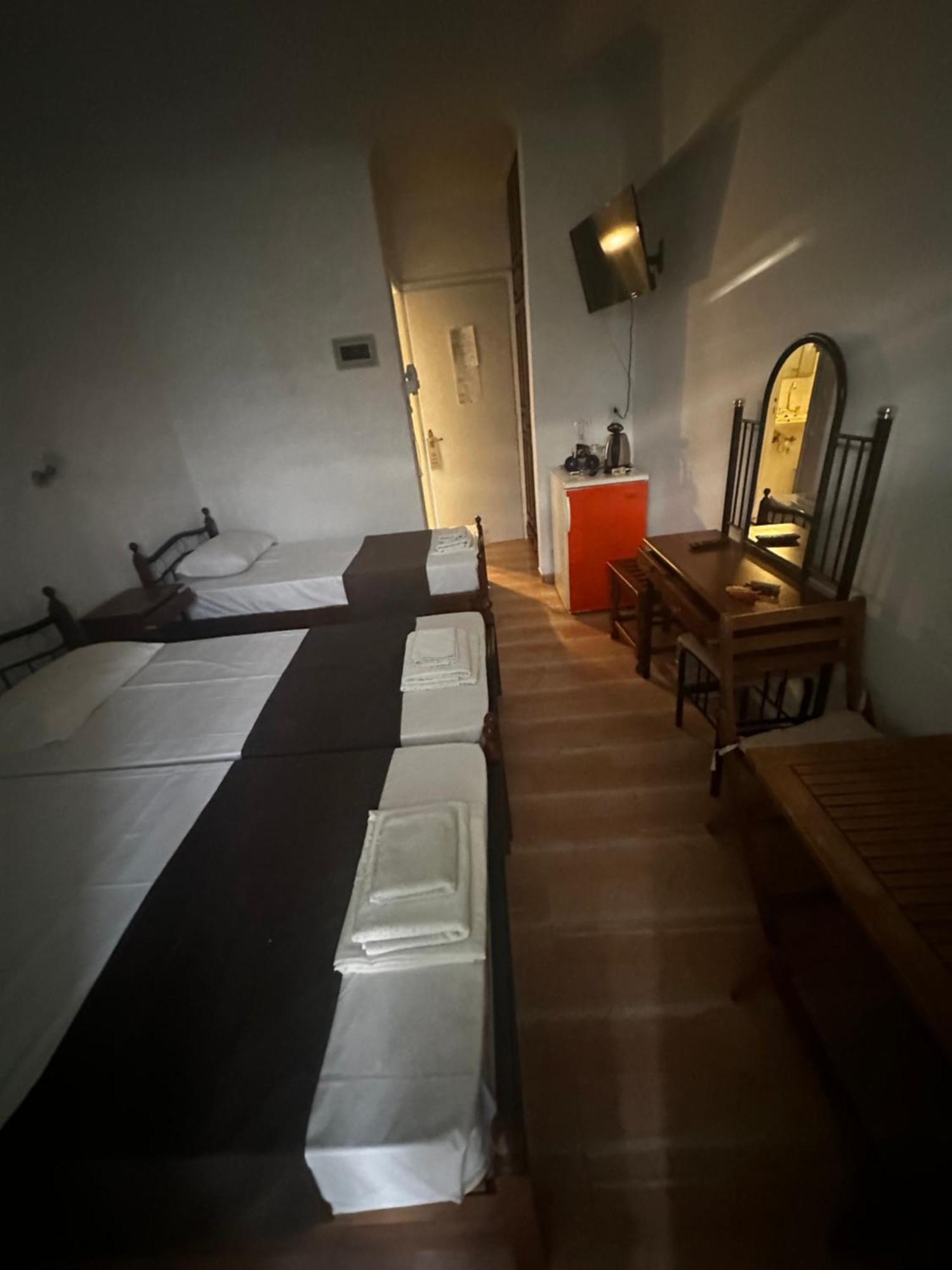 Guest house Pansion Angela Skiathos Town