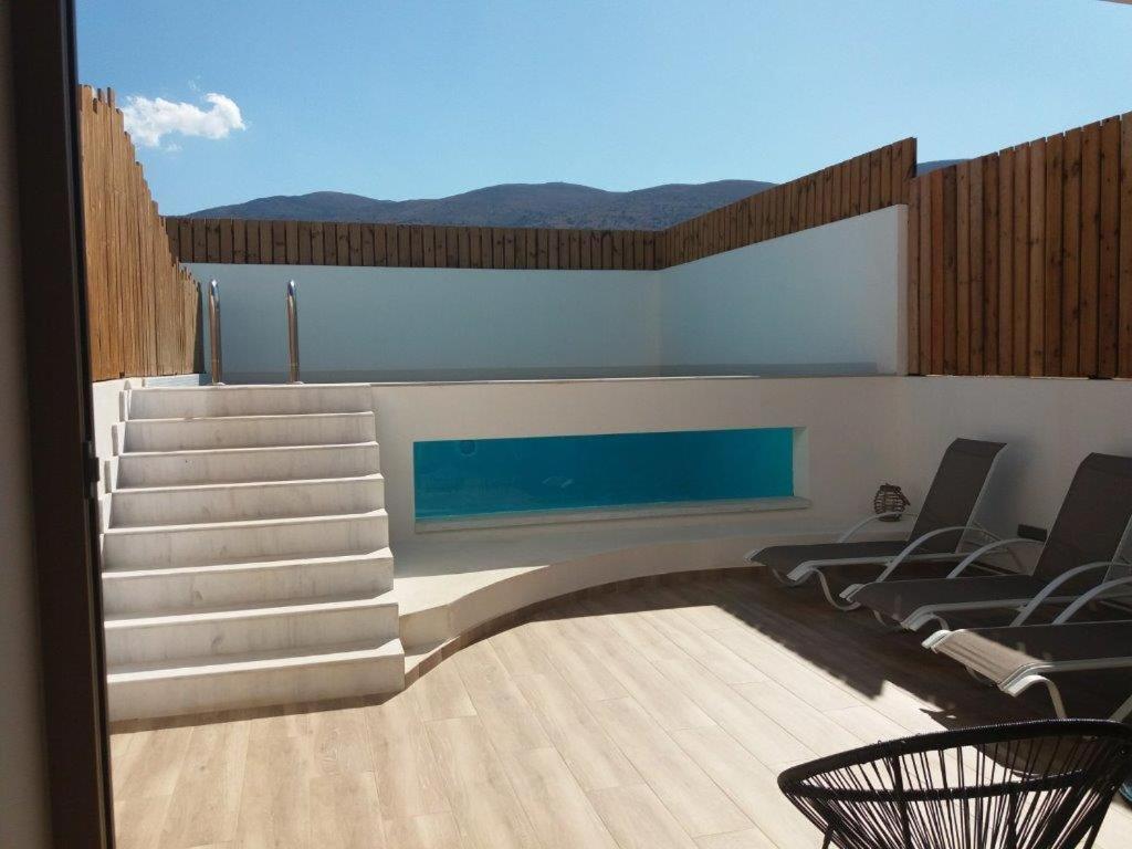 Hotel Meropi &